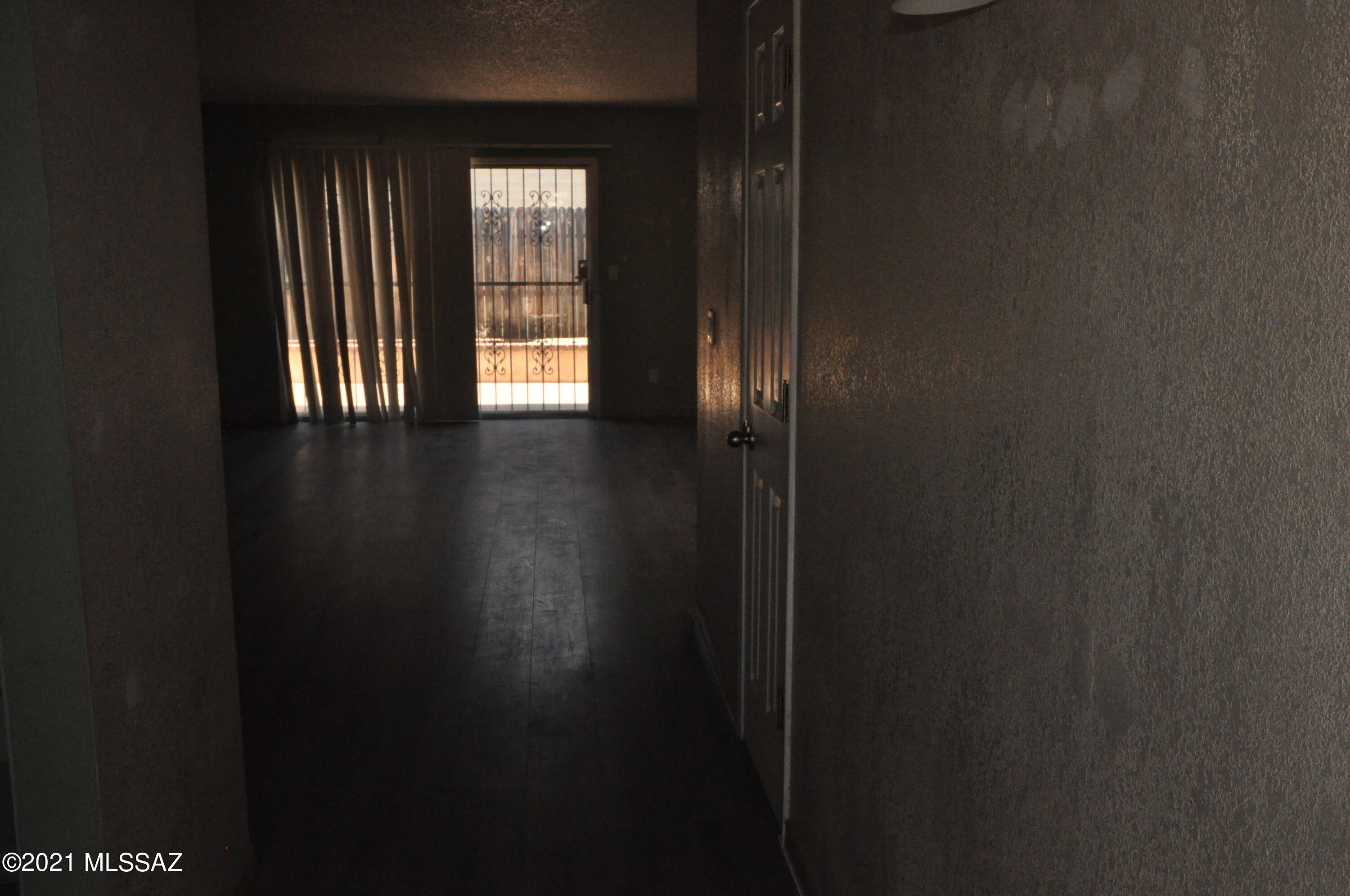 Pantano Park Townhouses - Residential