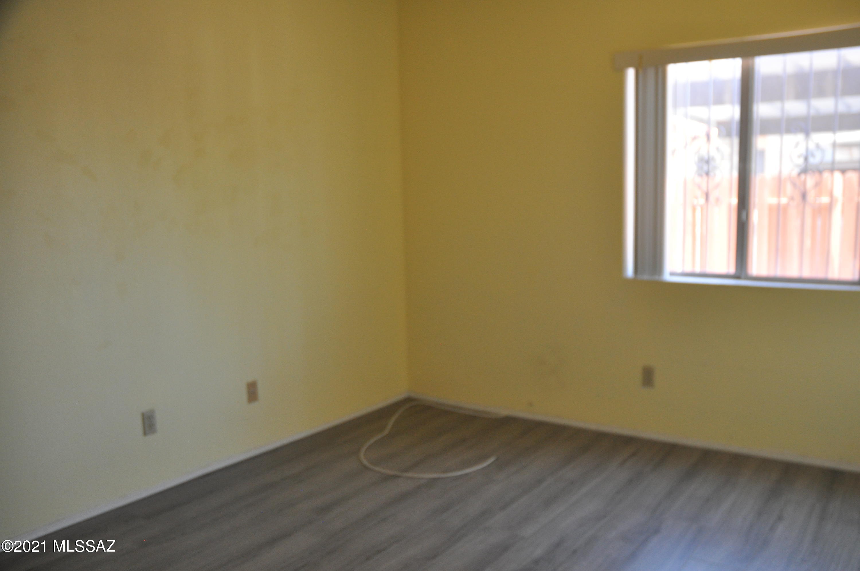 Pantano Park Townhouses - Residential