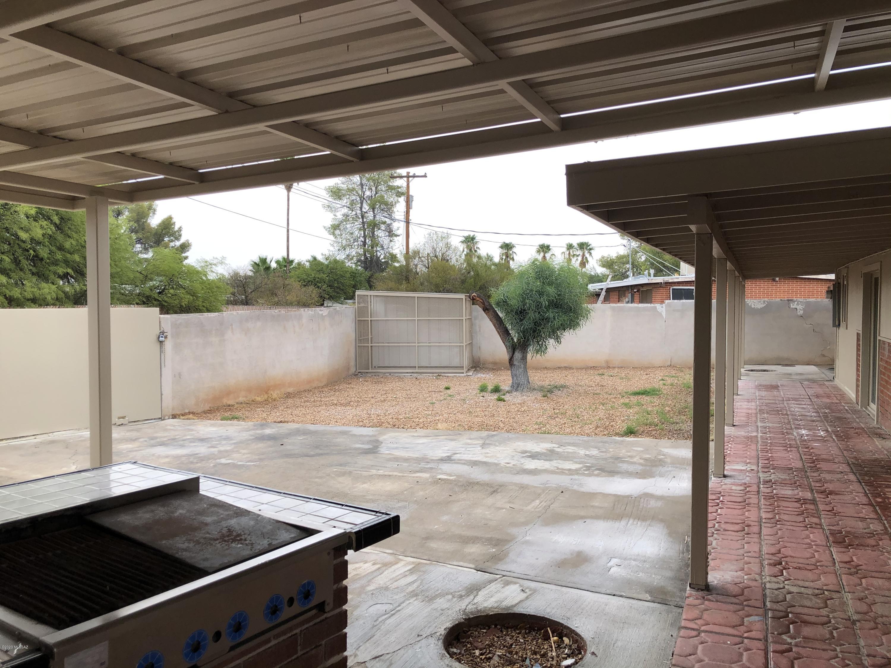 Manana Grande ''''B'''' (1-185) - Residential Lease