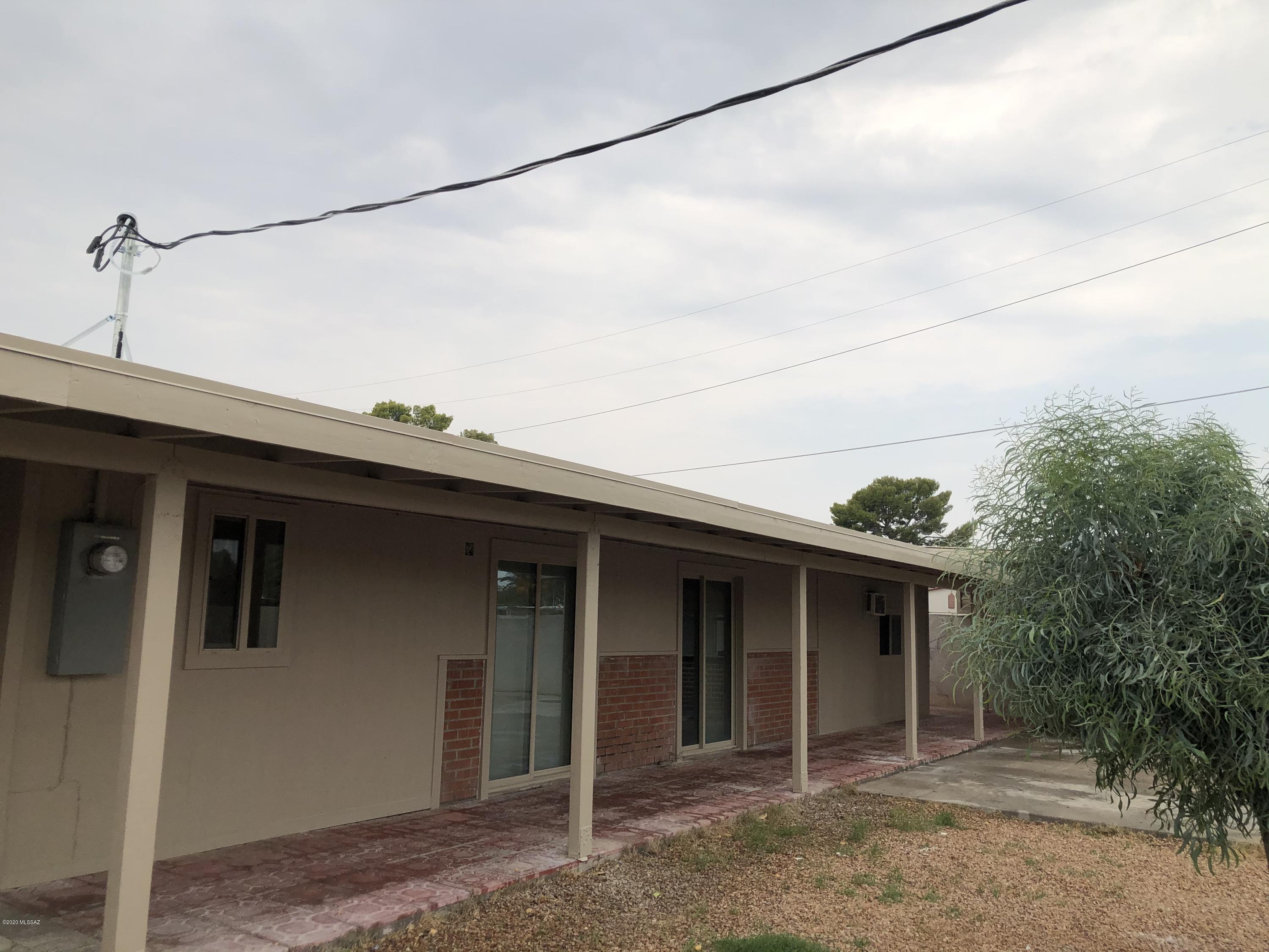 Manana Grande ''''B'''' (1-185) - Residential Lease