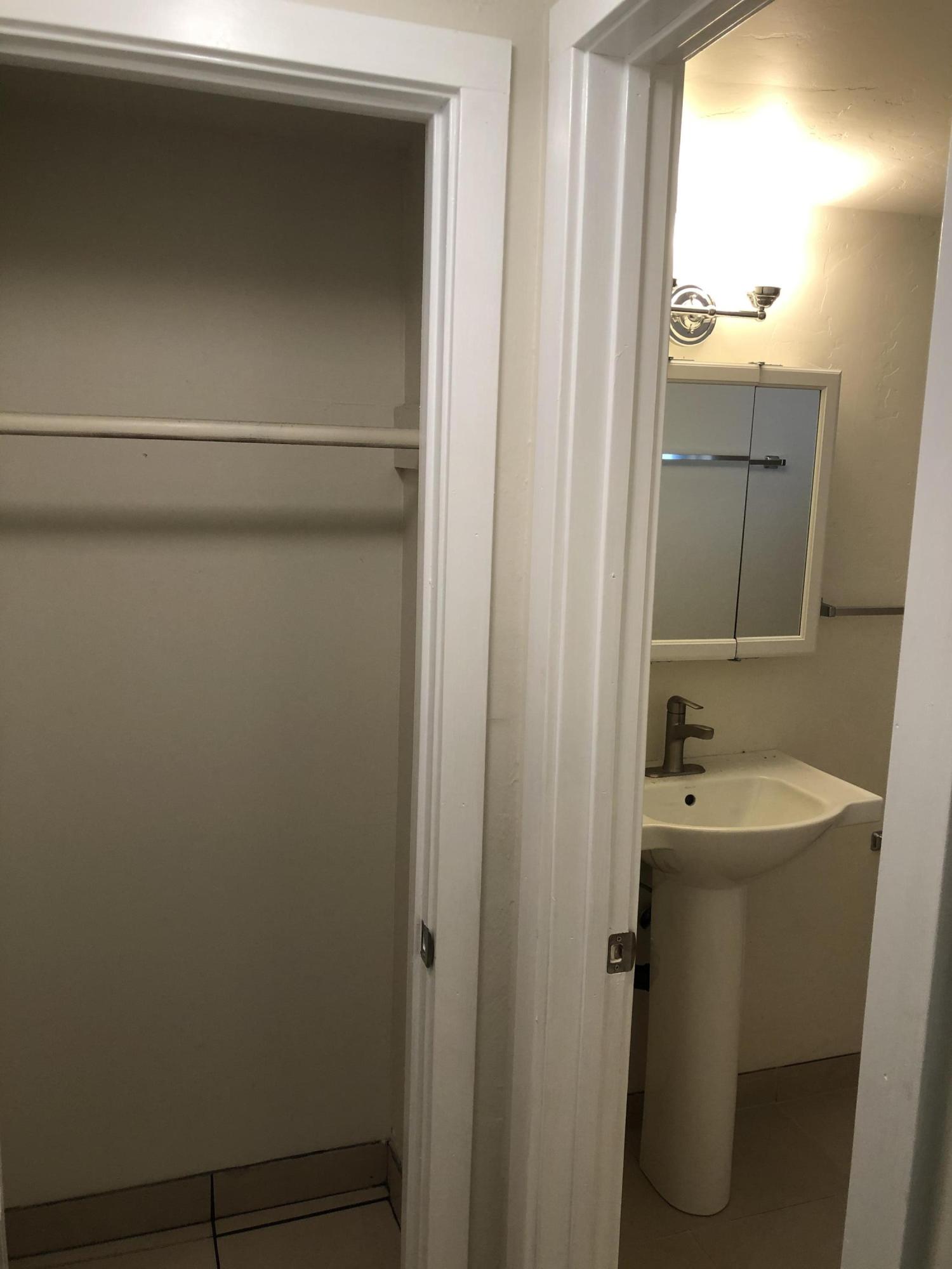 Manana Grande ''''B'''' (1-185) - Residential Lease