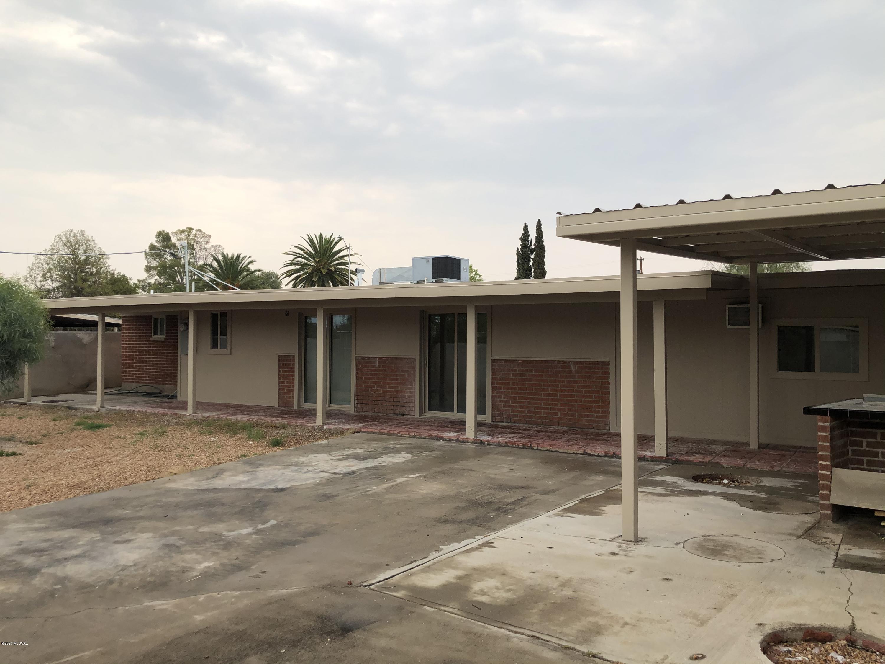 Manana Grande ''''B'''' (1-185) - Residential Lease