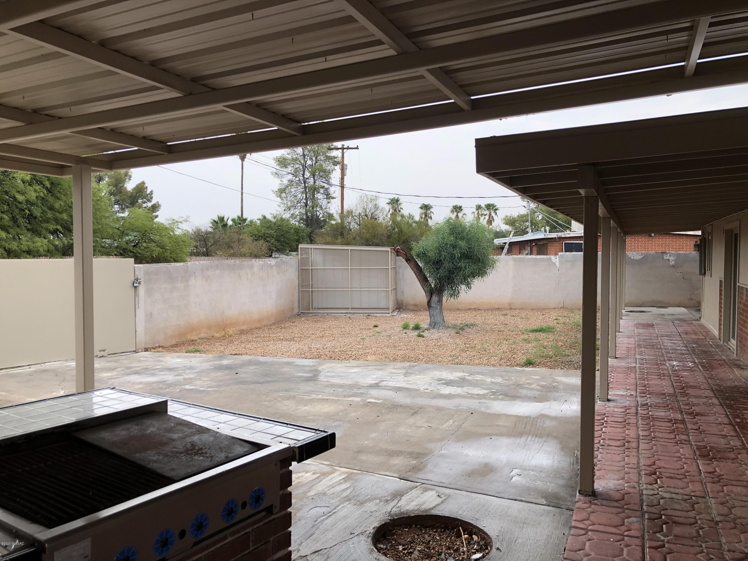 Manana Grande ''''B'''' (1-185) - Residential Lease