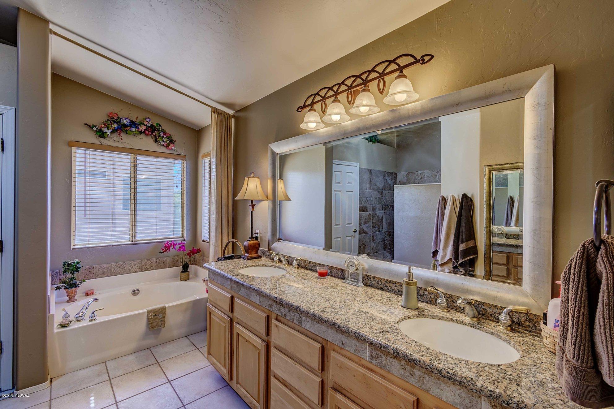 La Cholla Estates (1-94) - Residential