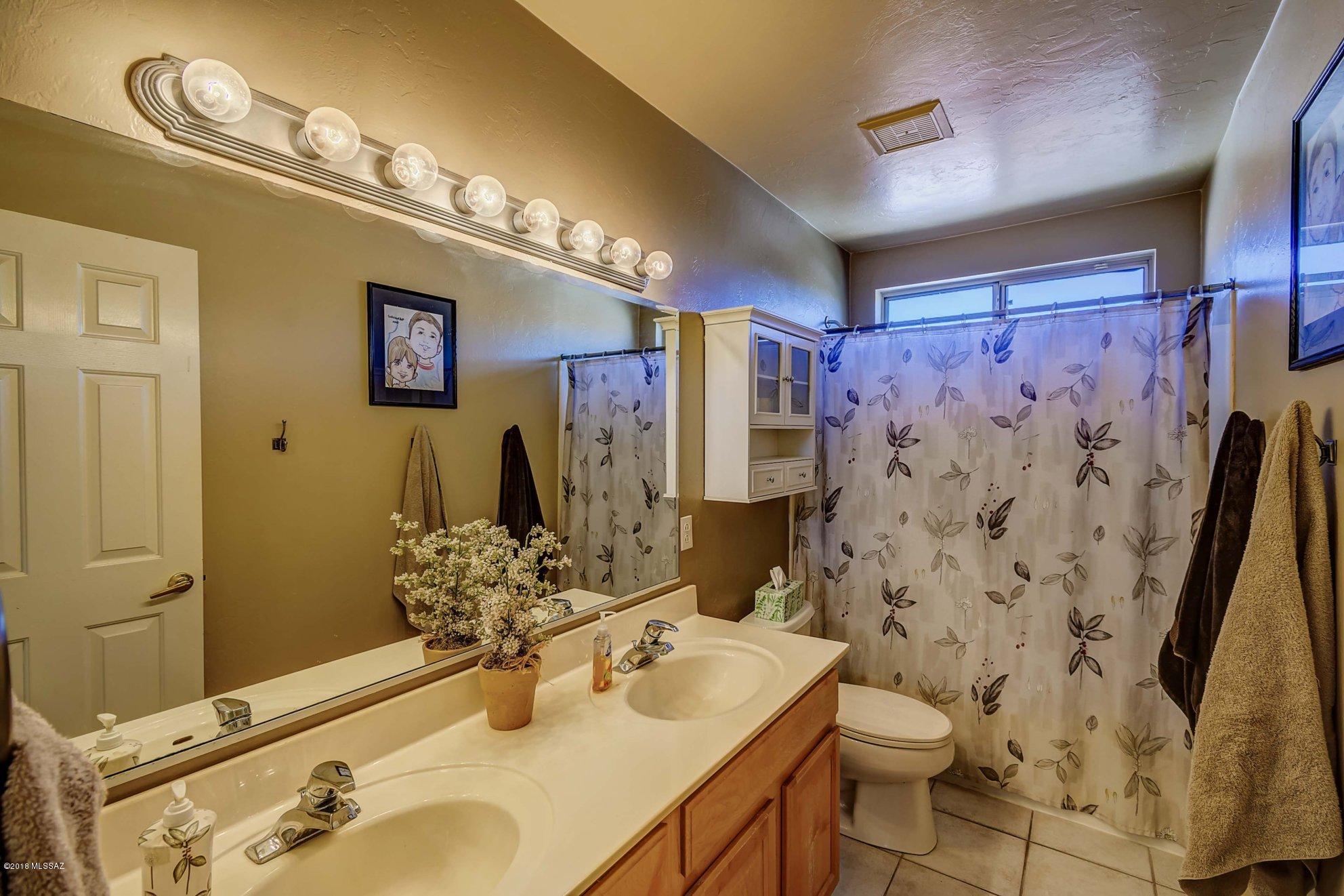 La Cholla Estates (1-94) - Residential