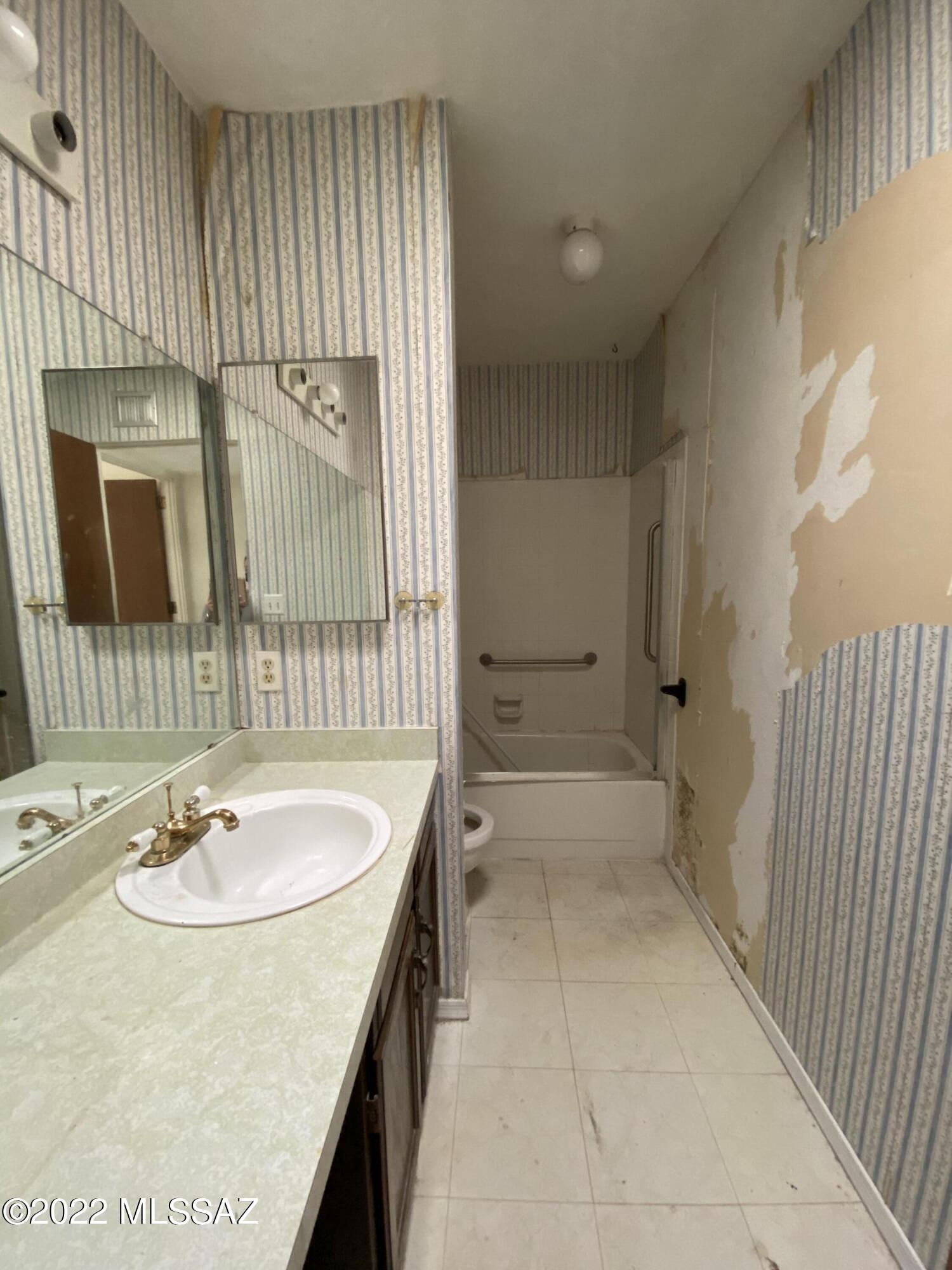 Colonia De Los Alamos (BK1-45) - Residential