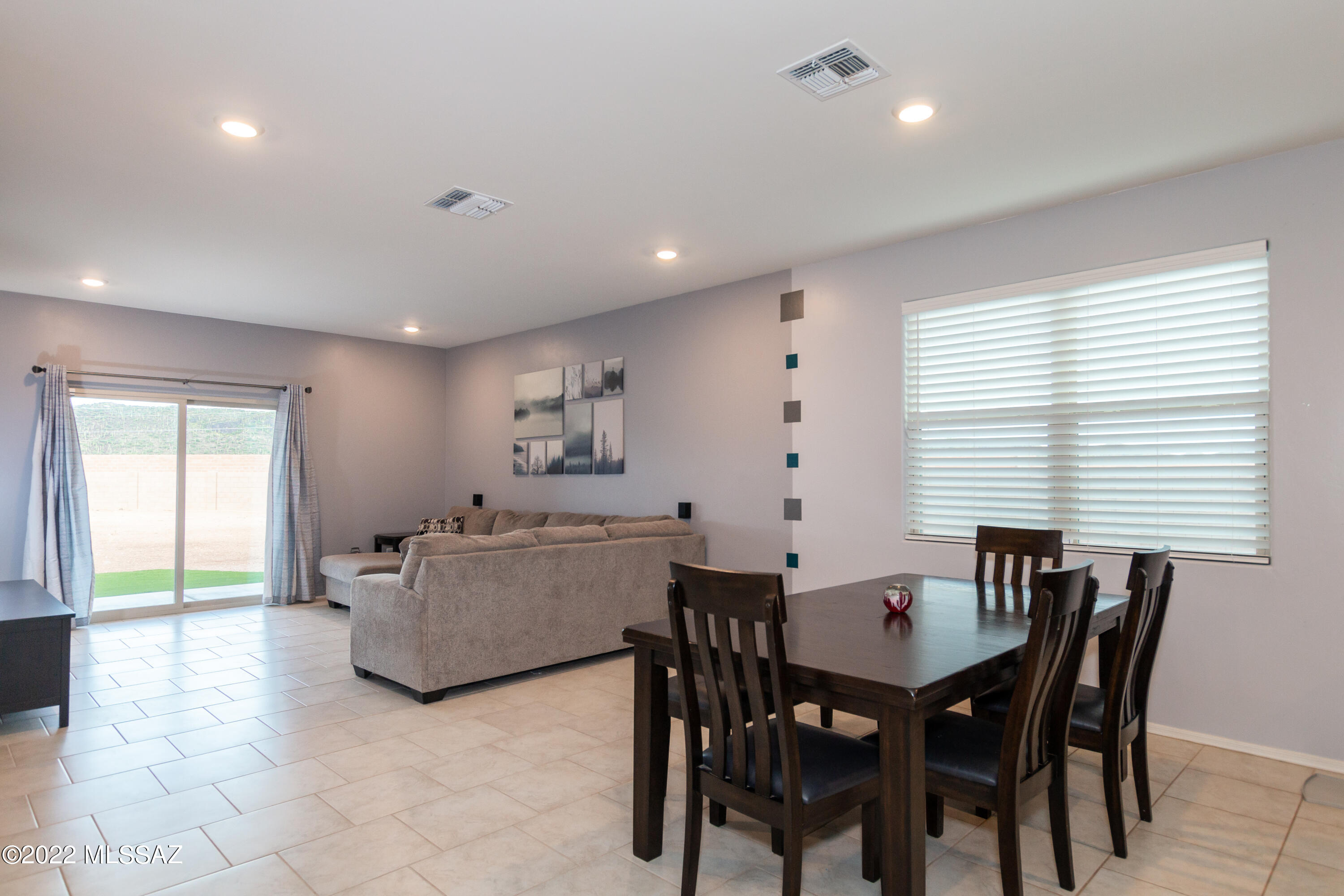 Saguaro Bloom SQ20180540069 - Residential