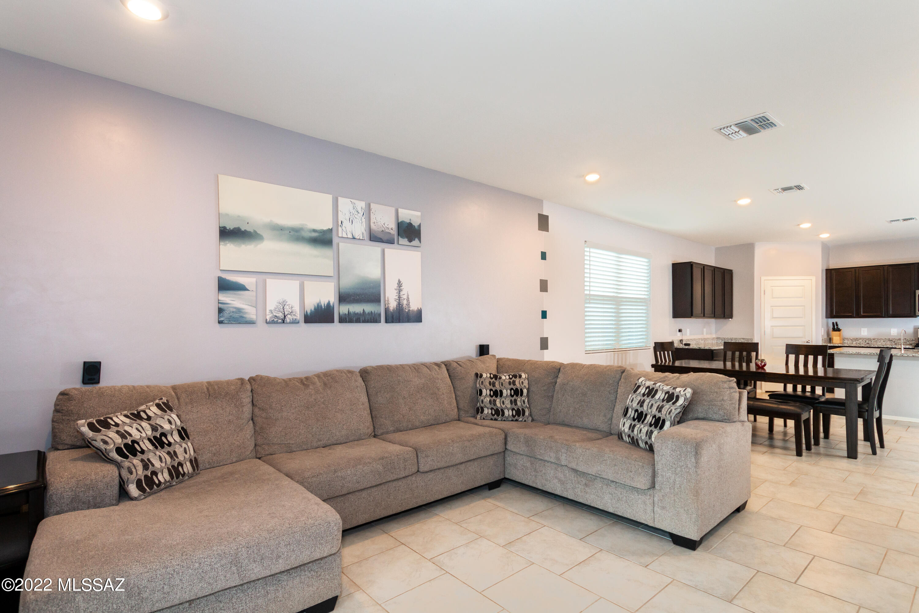 Saguaro Bloom SQ20180540069 - Residential