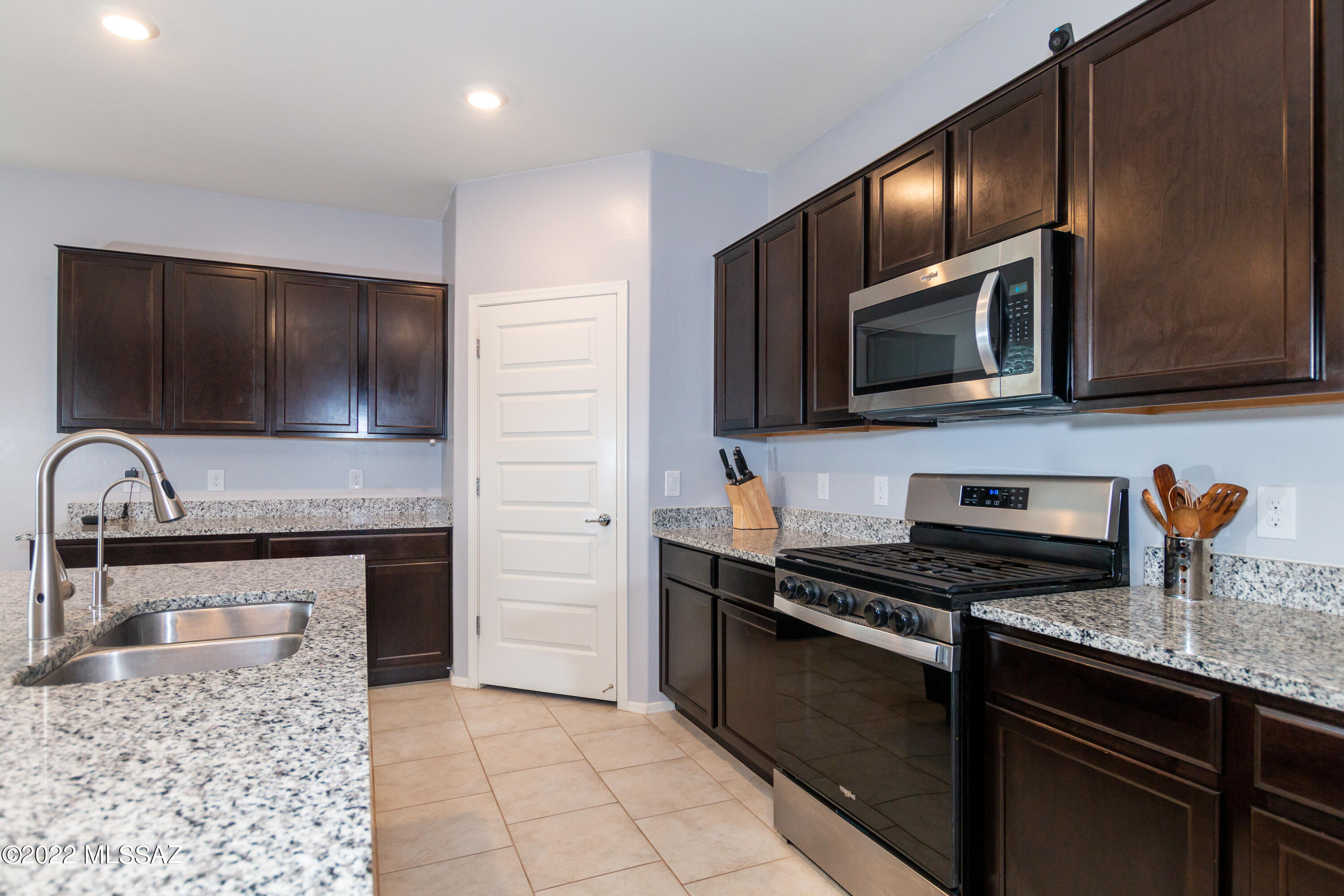 Saguaro Bloom SQ20180540069 - Residential