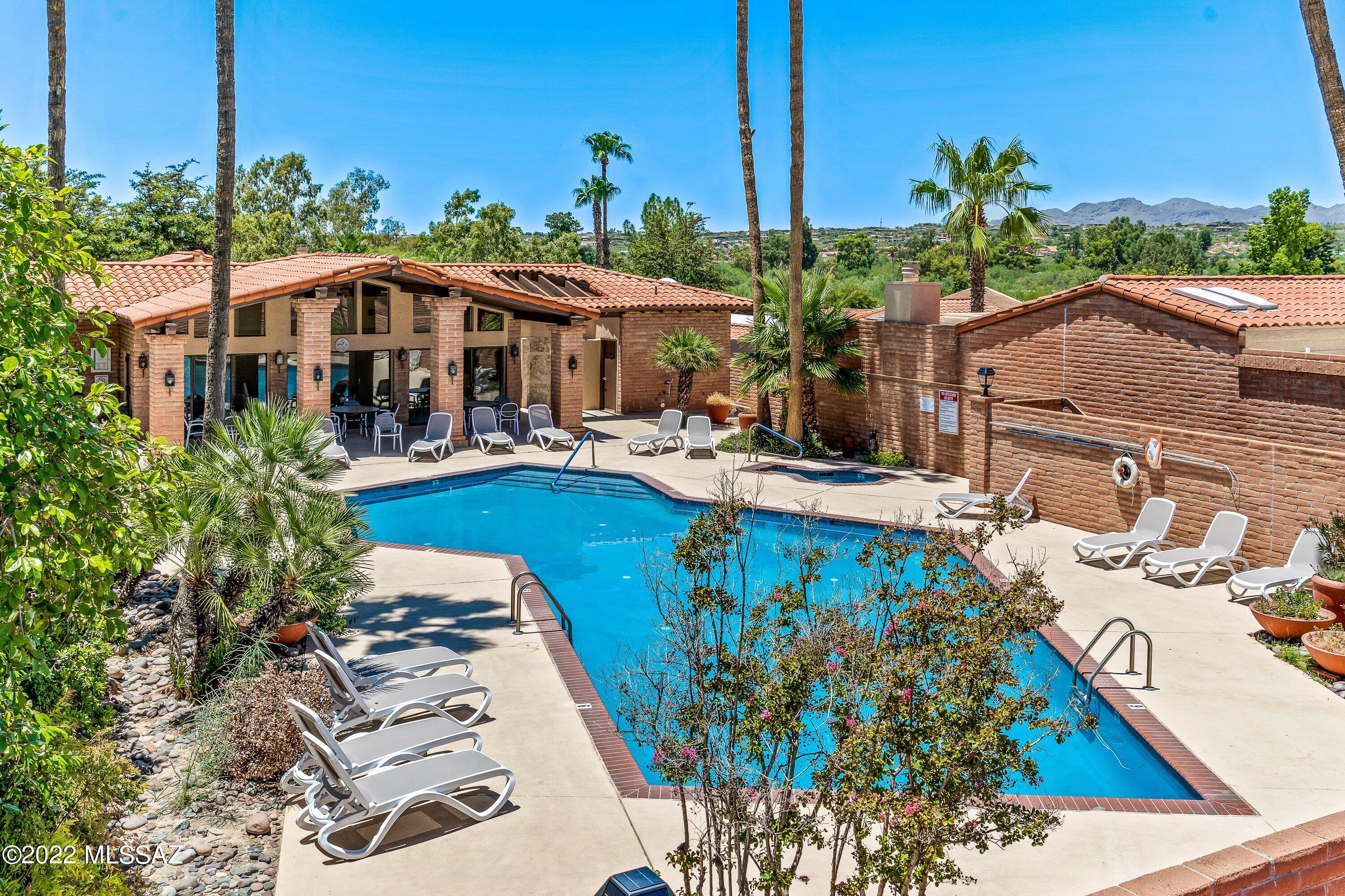 Valle Del Oro Townhomes (1-90) - Residential