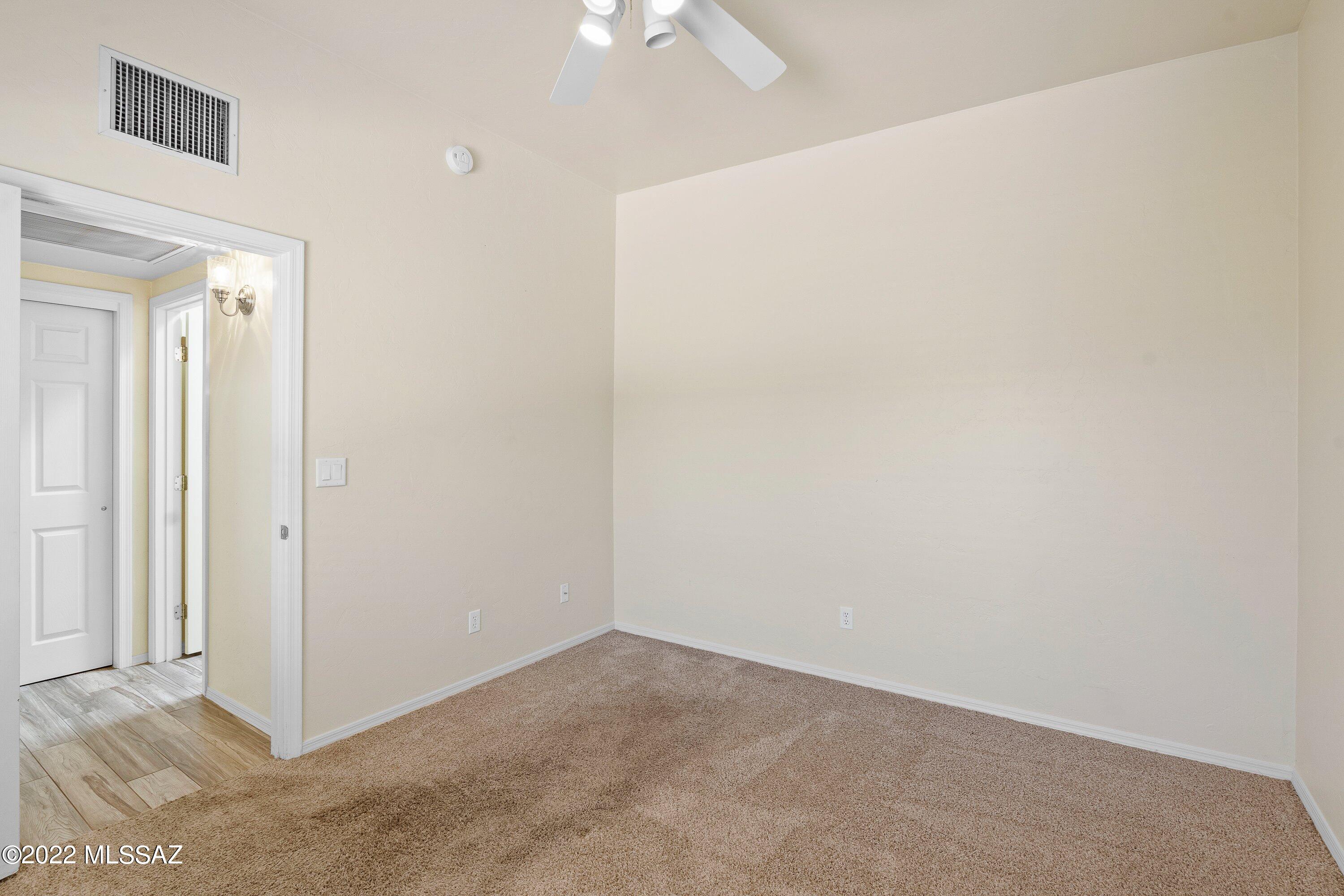 Valle Del Oro Townhomes (1-90) - Residential