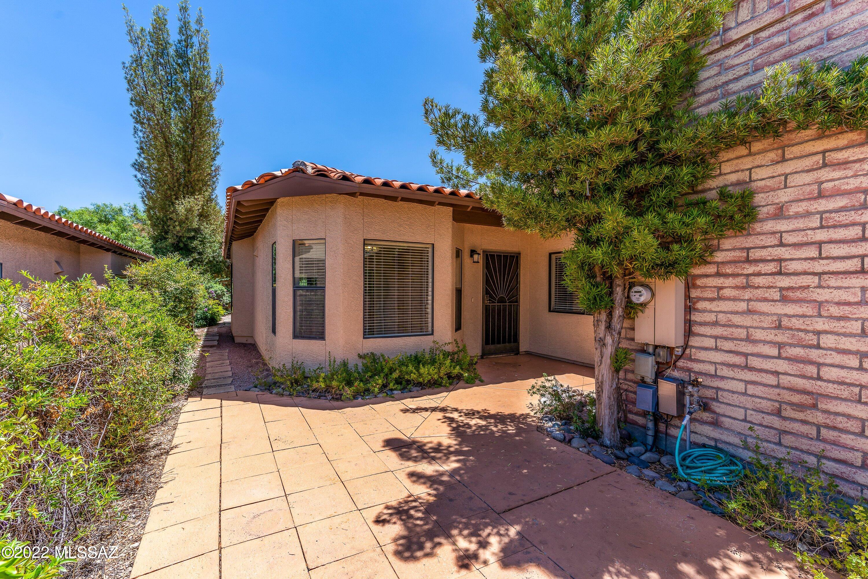 Valle Del Oro Townhomes (1-90) - Residential