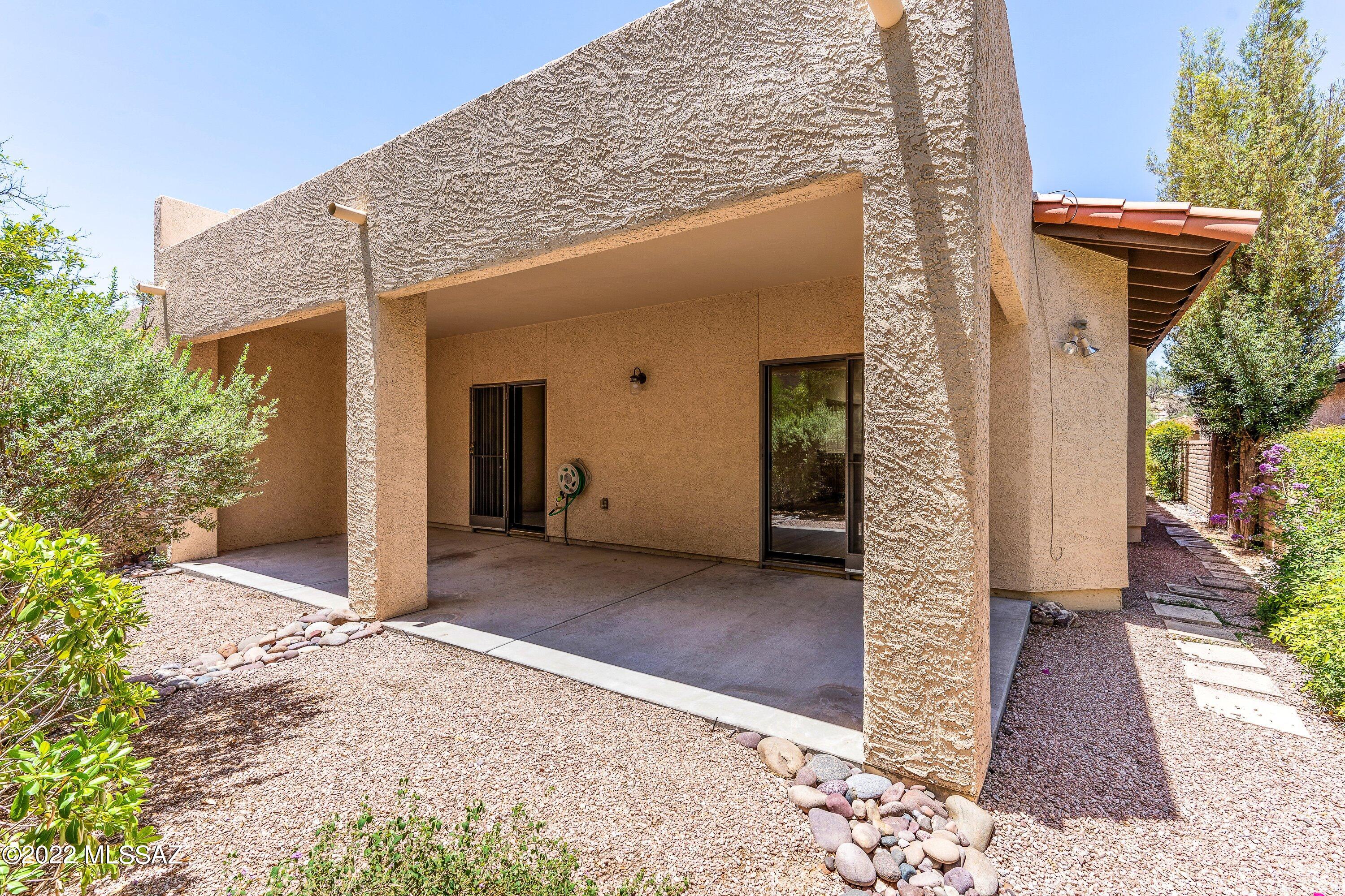 Valle Del Oro Townhomes (1-90) - Residential