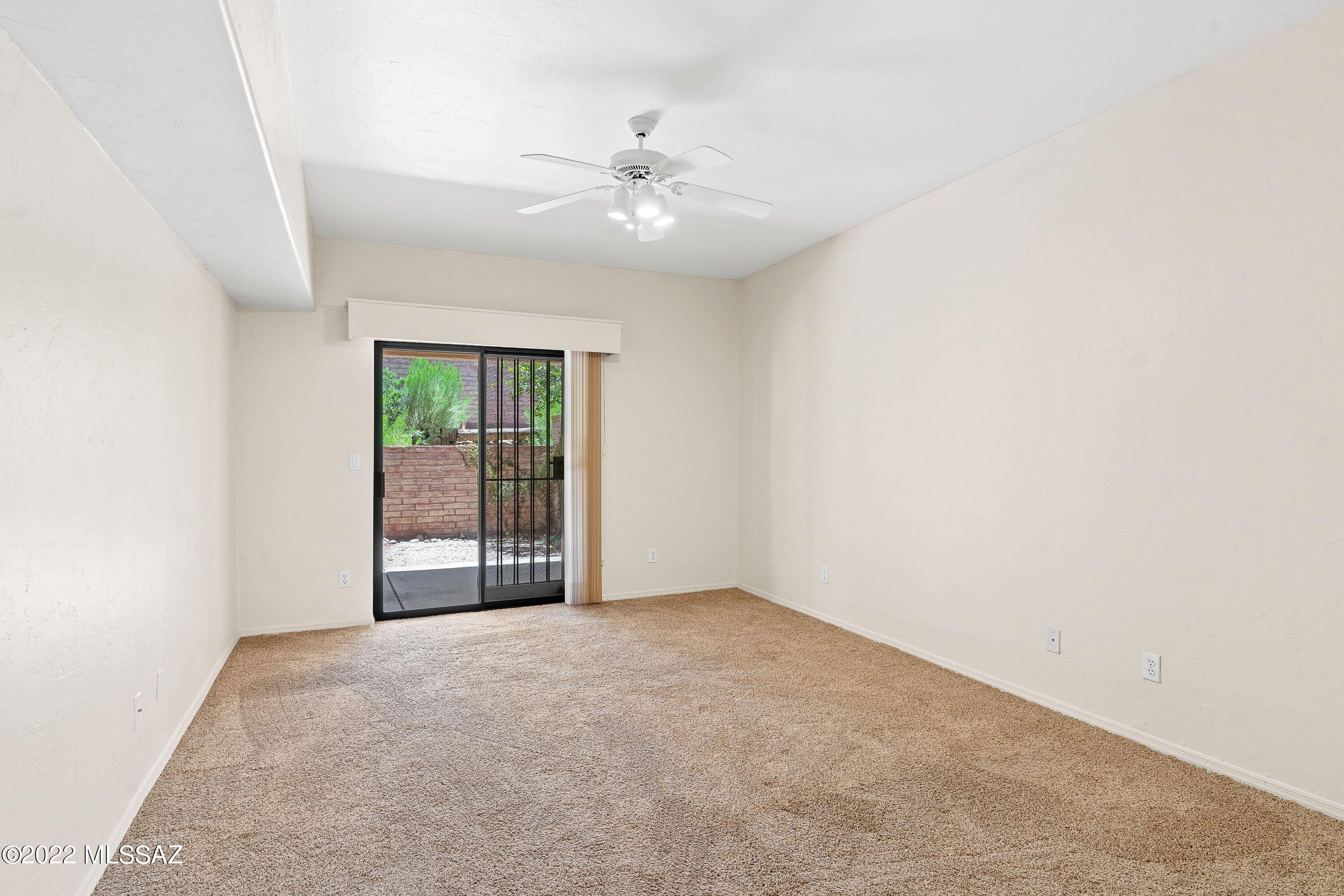 Valle Del Oro Townhomes (1-90) - Residential