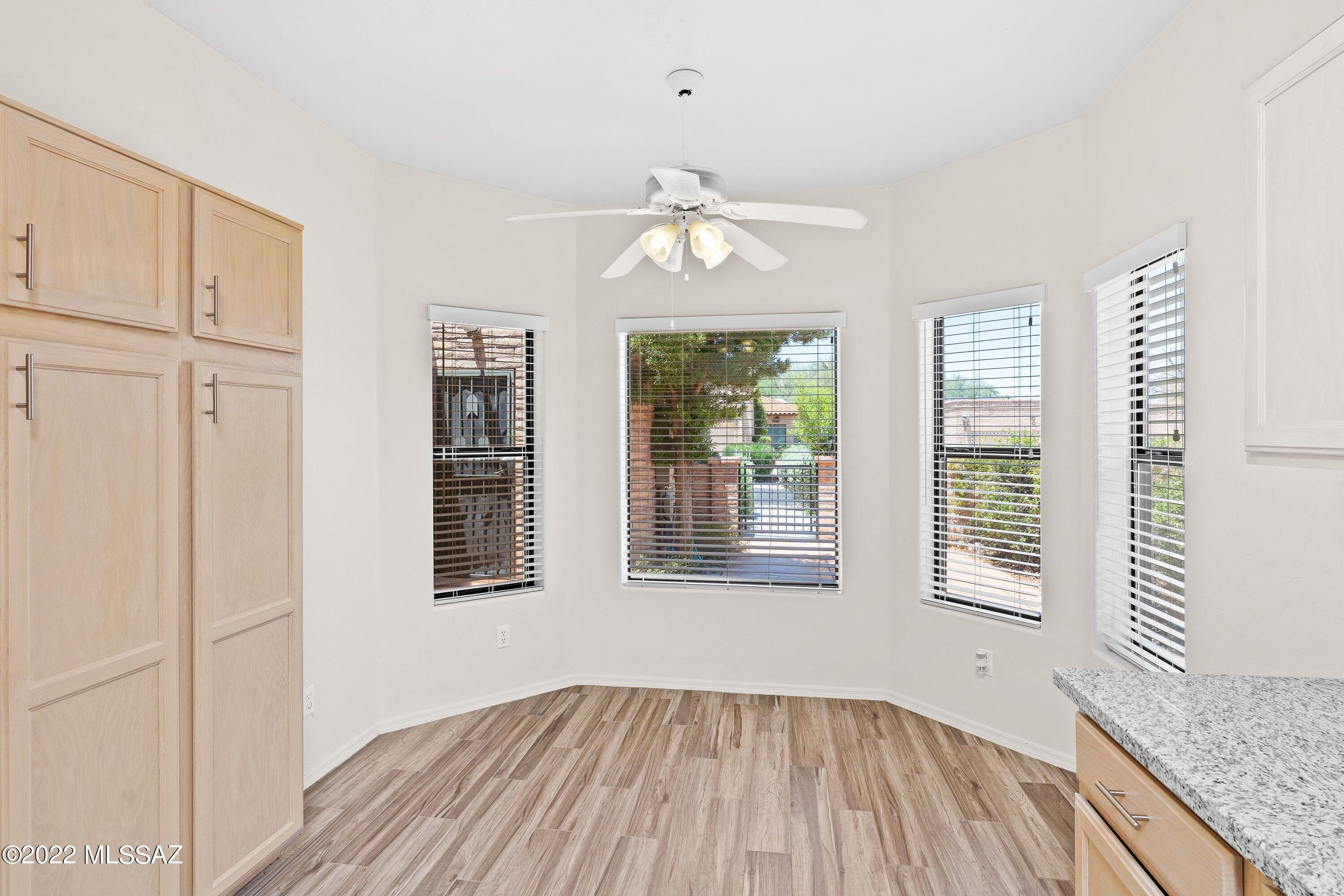 Valle Del Oro Townhomes (1-90) - Residential