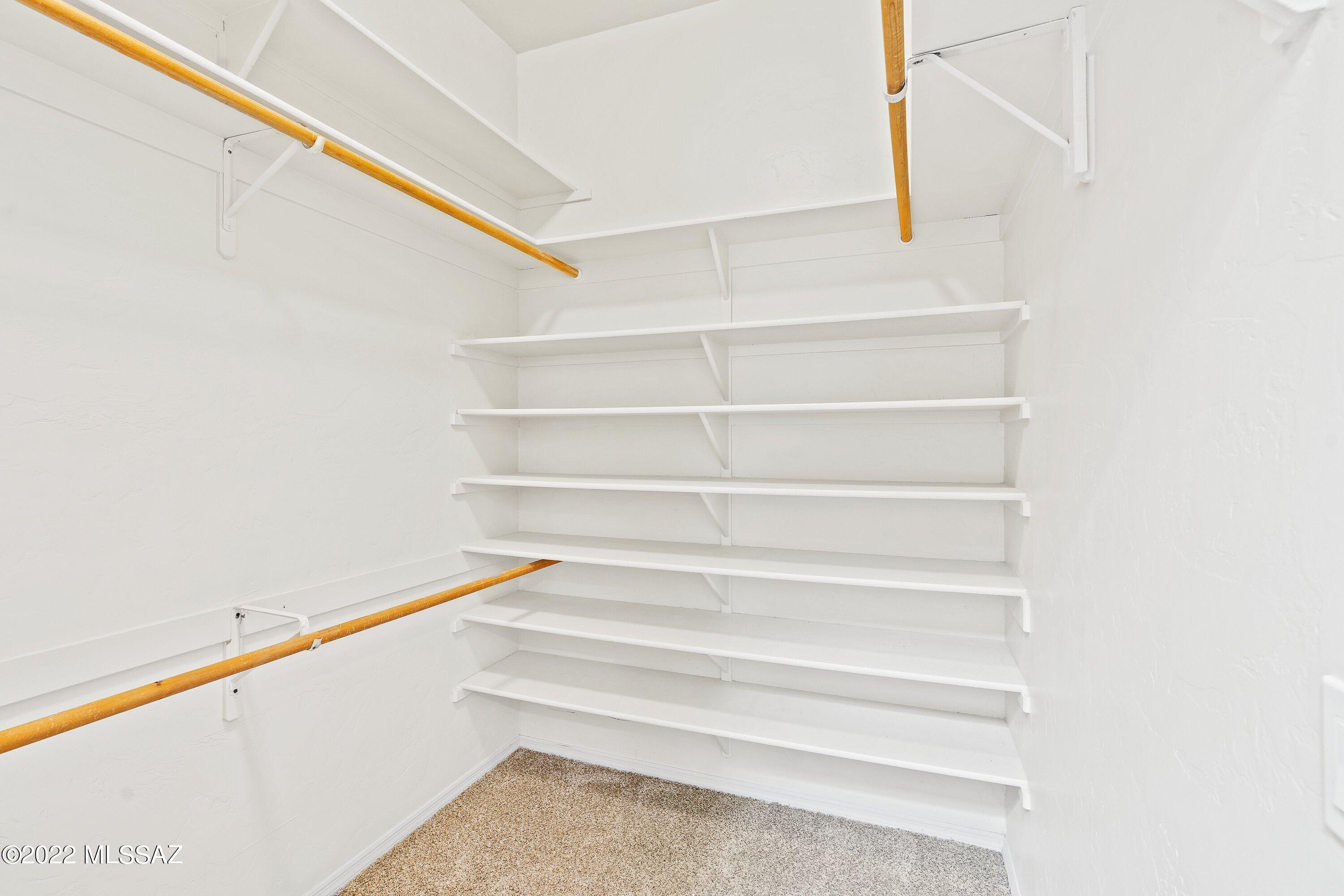 Valle Del Oro Townhomes (1-90) - Residential