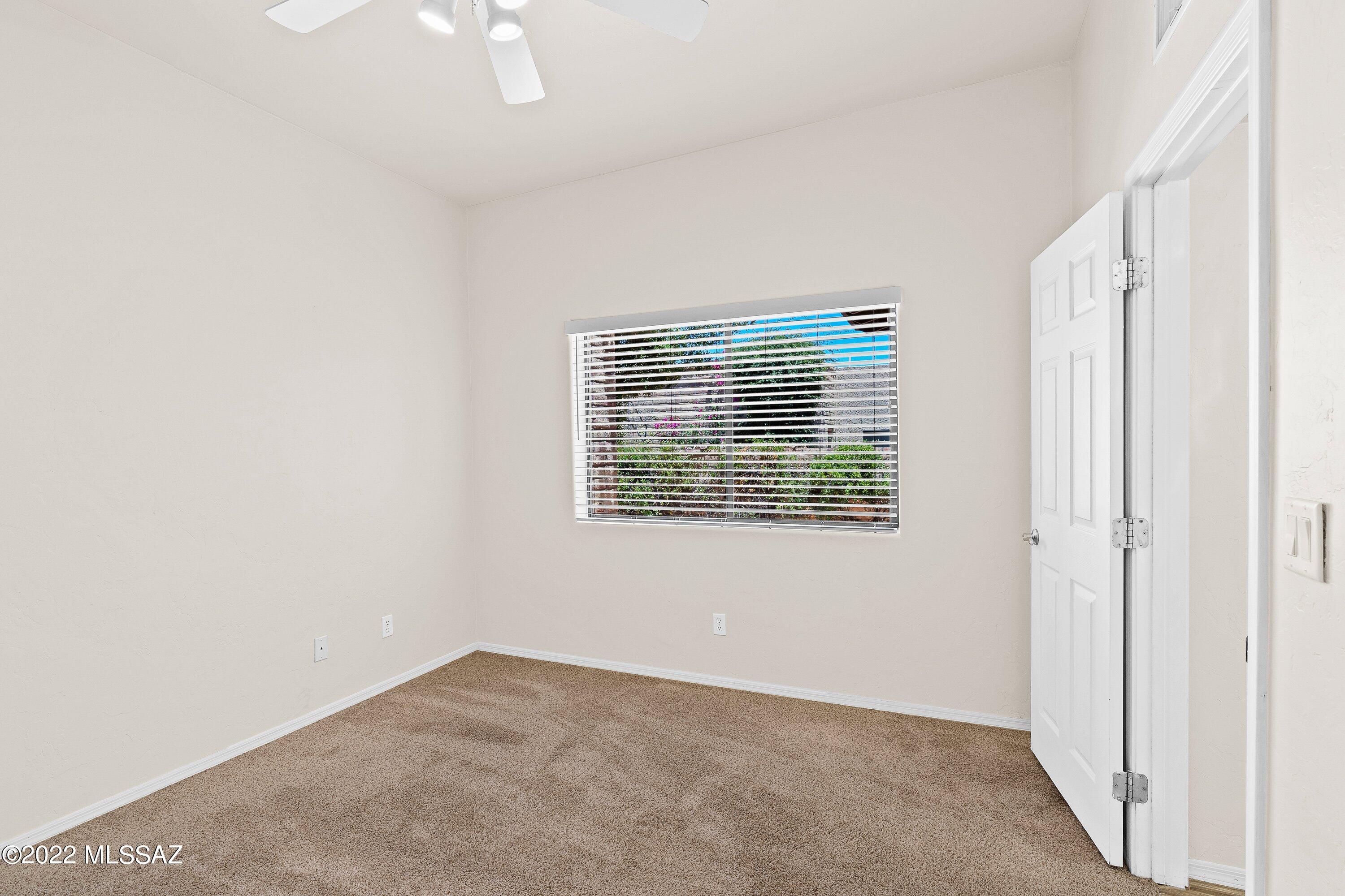 Valle Del Oro Townhomes (1-90) - Residential