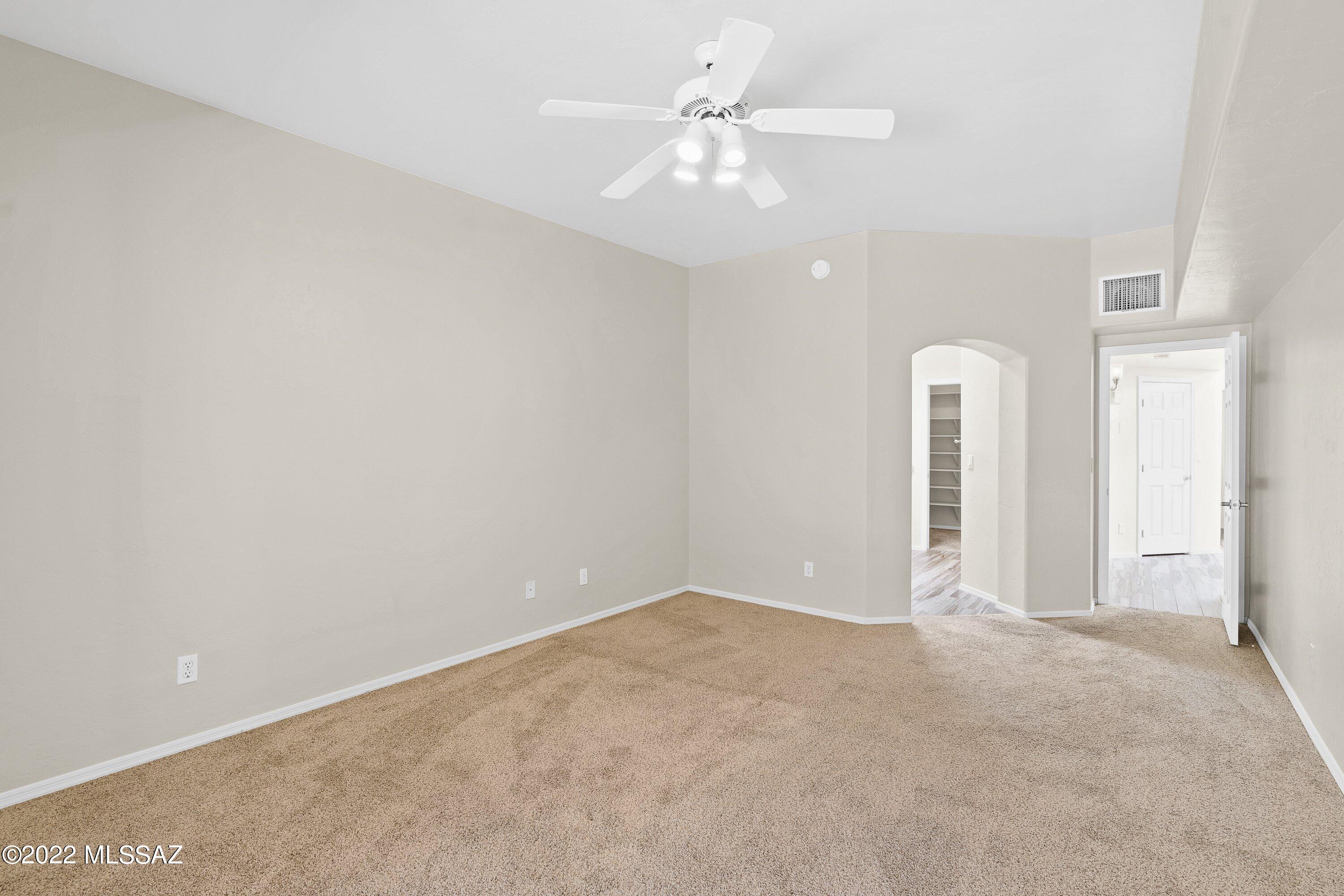 Valle Del Oro Townhomes (1-90) - Residential