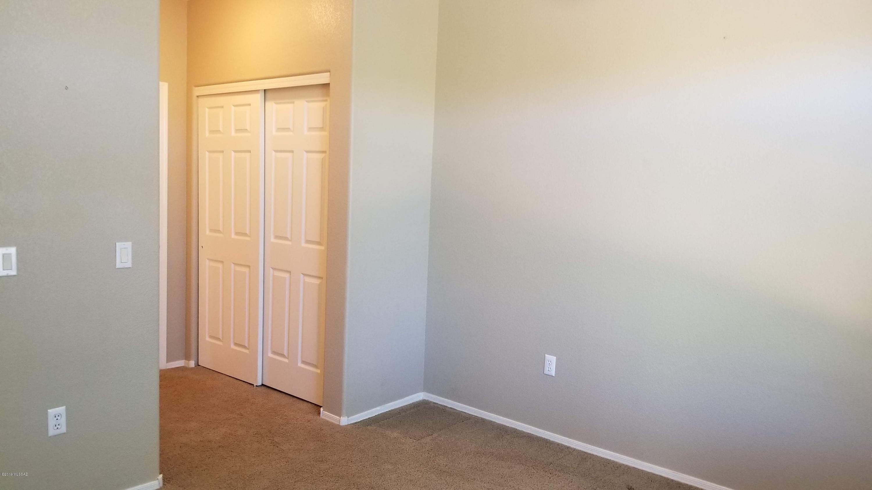 Pinnacle Canyon Condominium - Residential