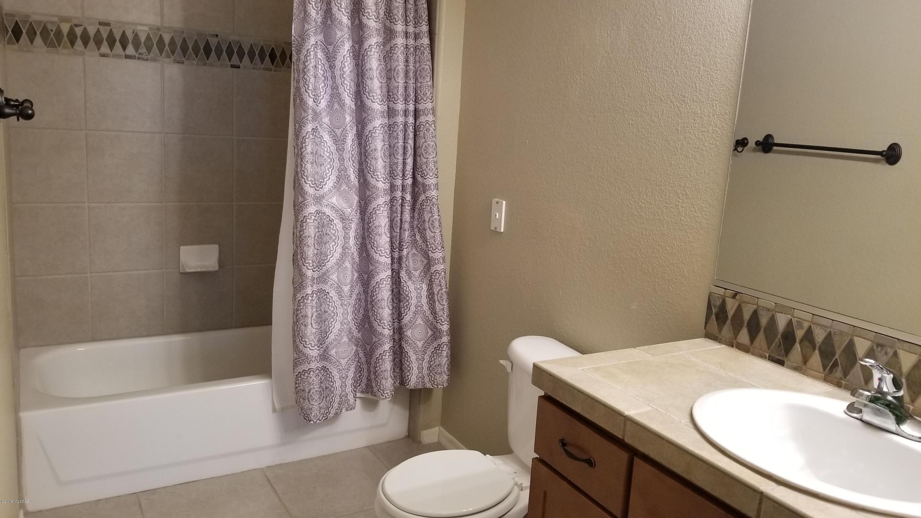 Pinnacle Canyon Condominium - Residential