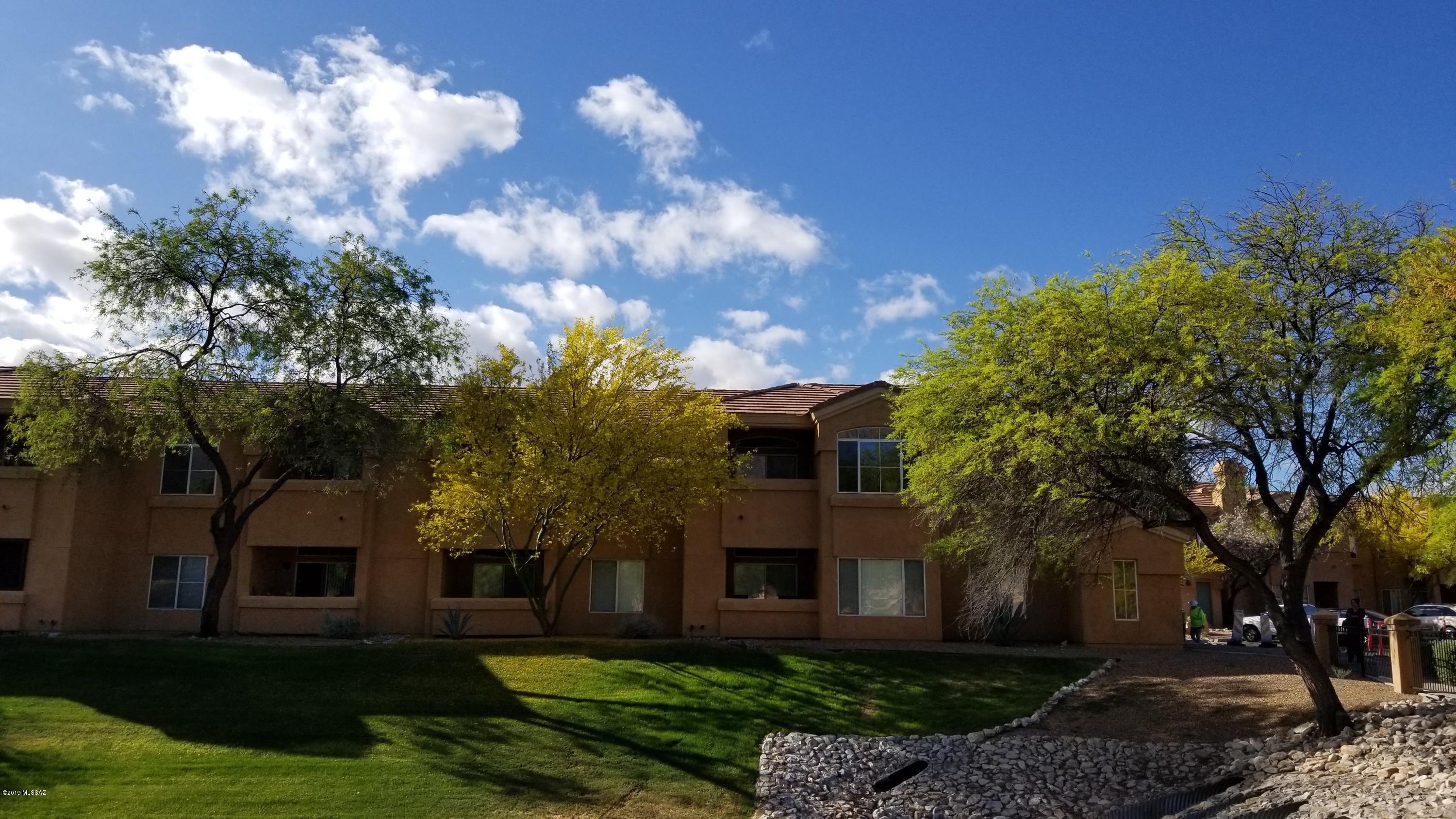 Pinnacle Canyon Condominium - Residential