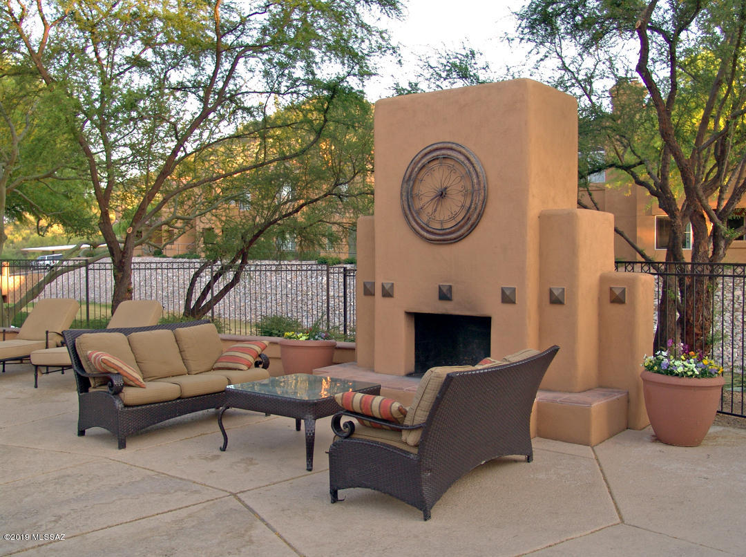Pinnacle Canyon Condominium - Residential