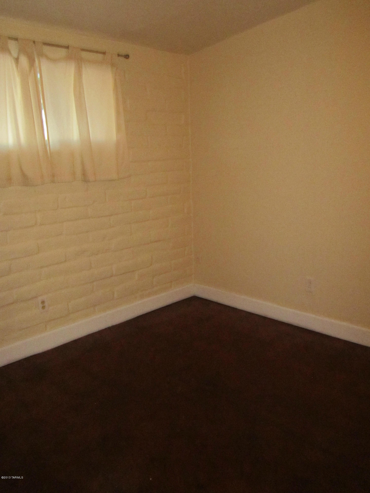 Unsubdivided - Residential Lease