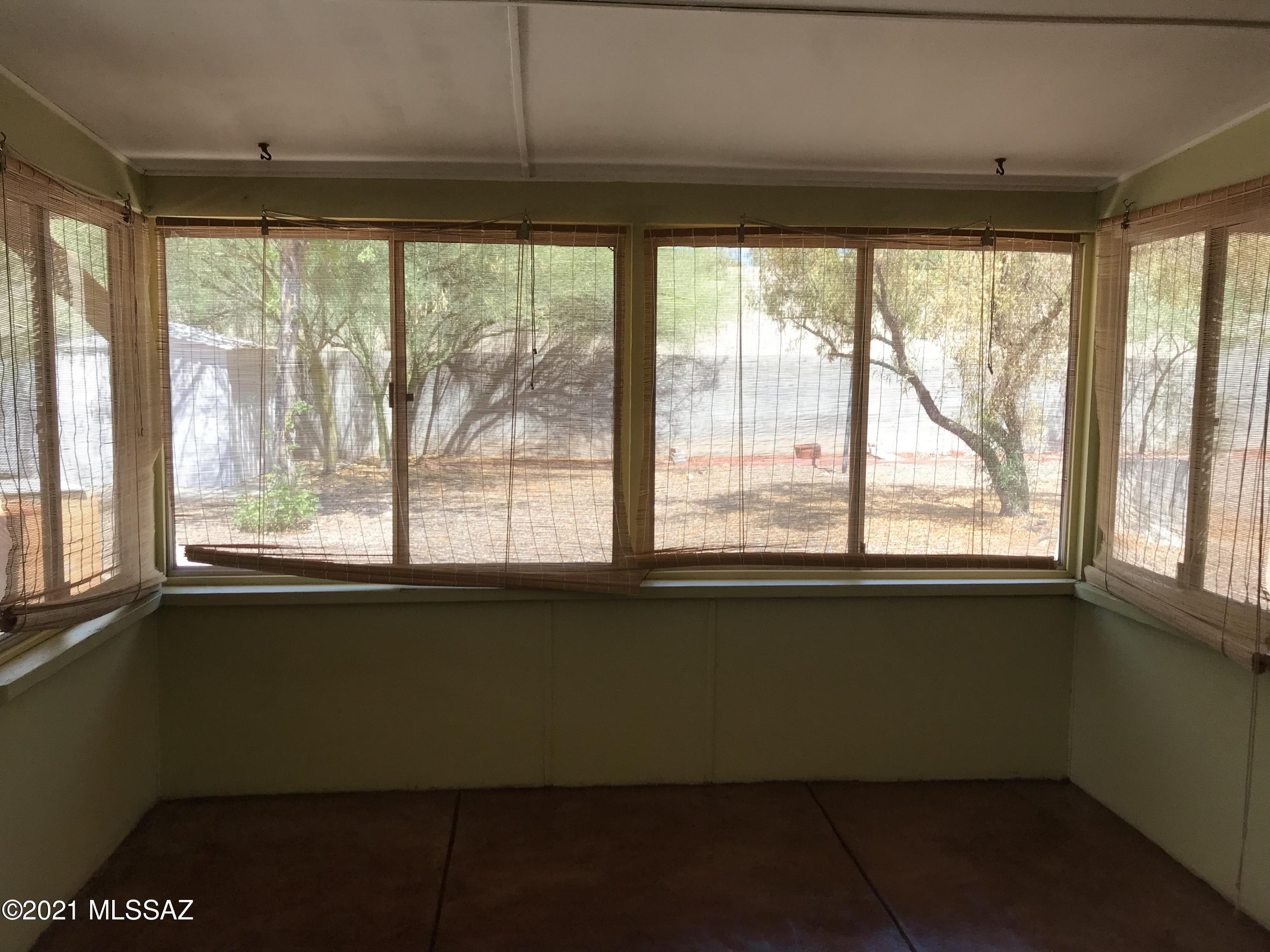 Unsubdivided - Residential Lease