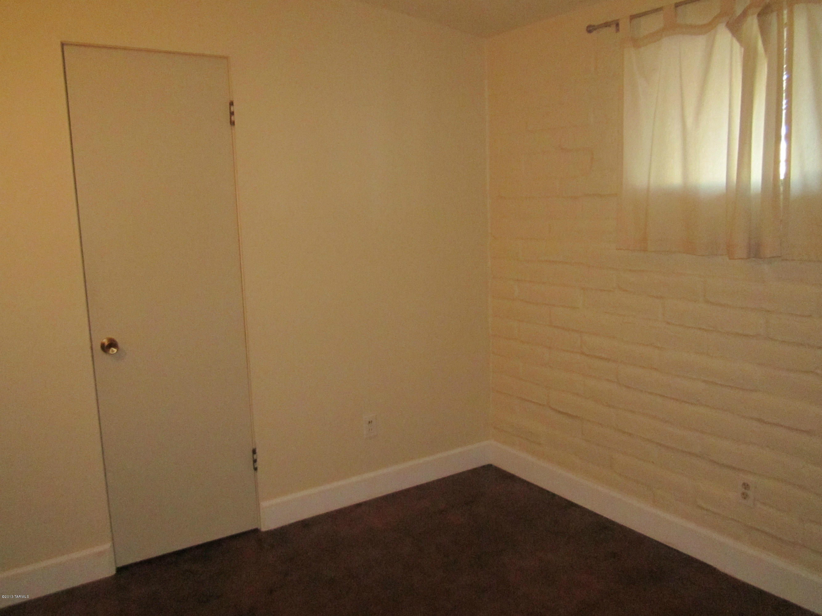 Unsubdivided - Residential Lease