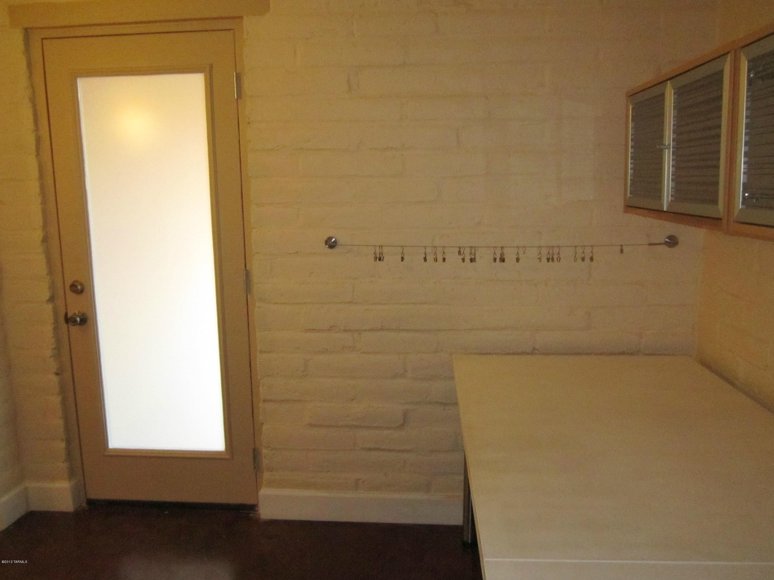Unsubdivided - Residential Lease
