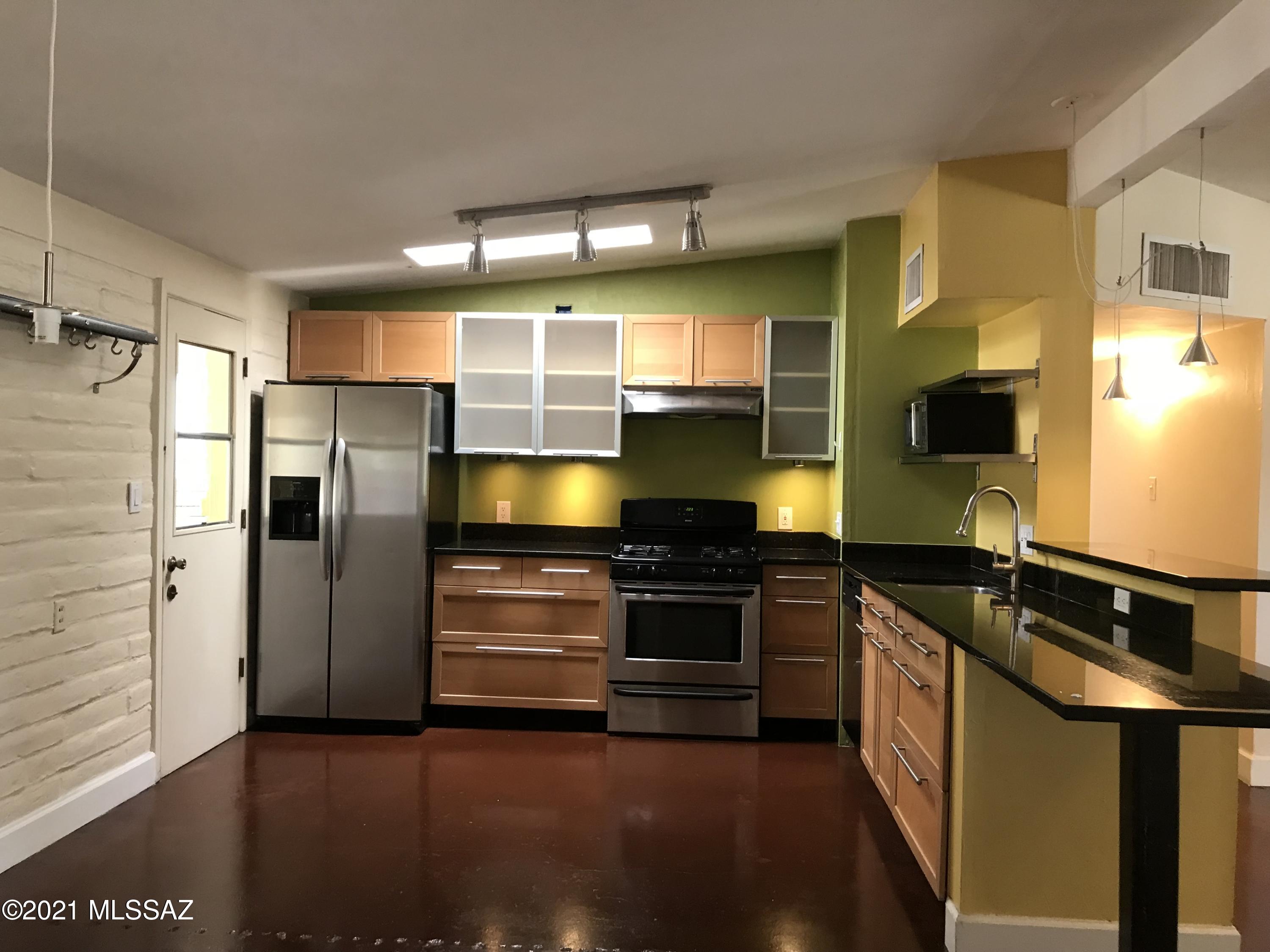 Unsubdivided - Residential Lease