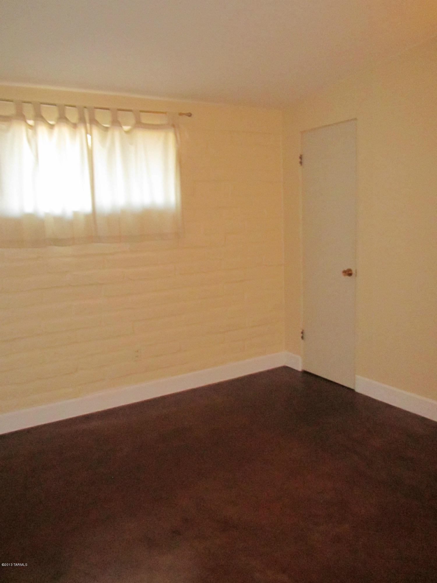 Unsubdivided - Residential Lease