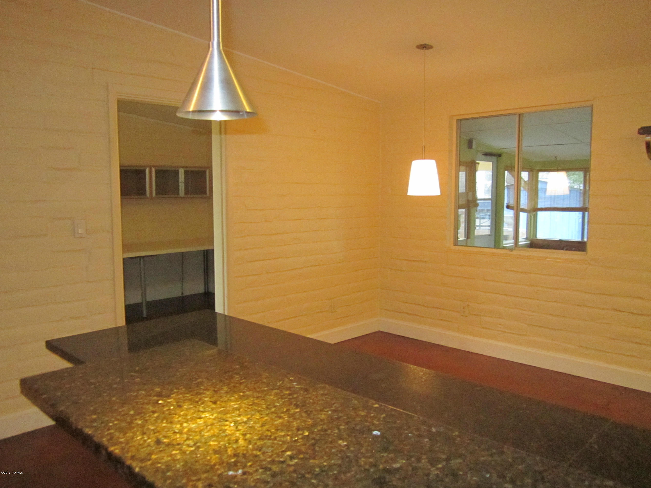 Unsubdivided - Residential Lease