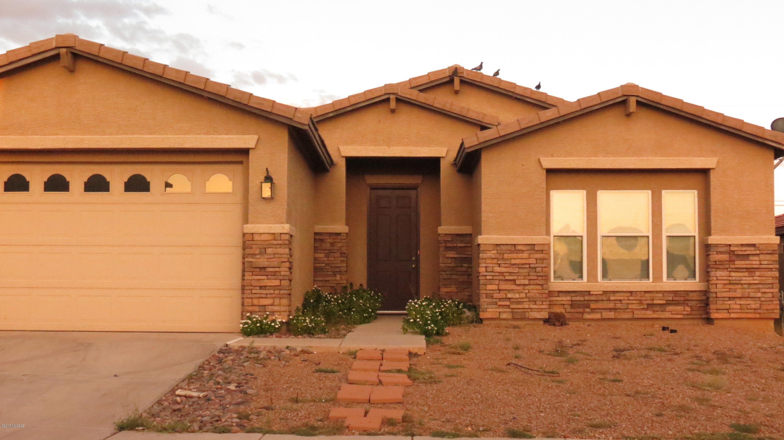 Hartman Vistas-(1-353) - Residential Lease
