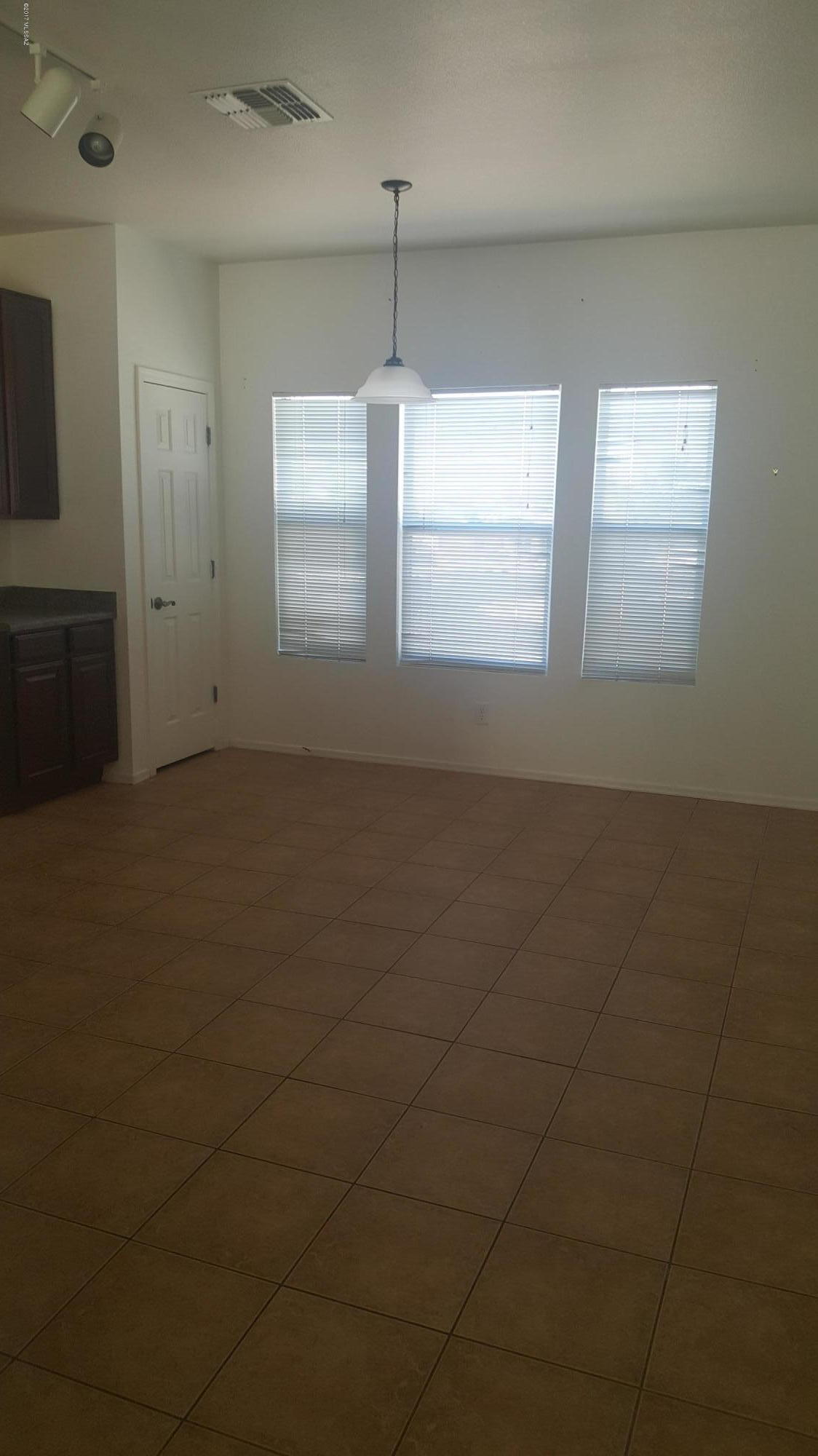 Hartman Vistas-(1-353) - Residential Lease