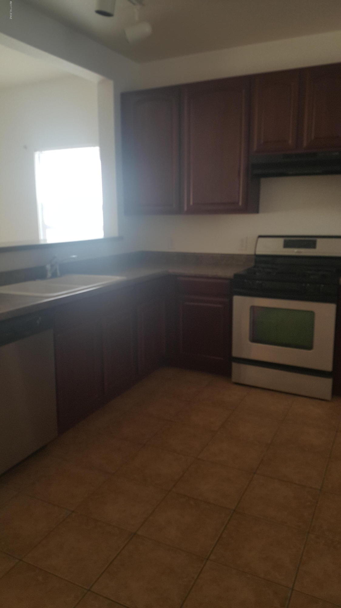 Hartman Vistas-(1-353) - Residential Lease