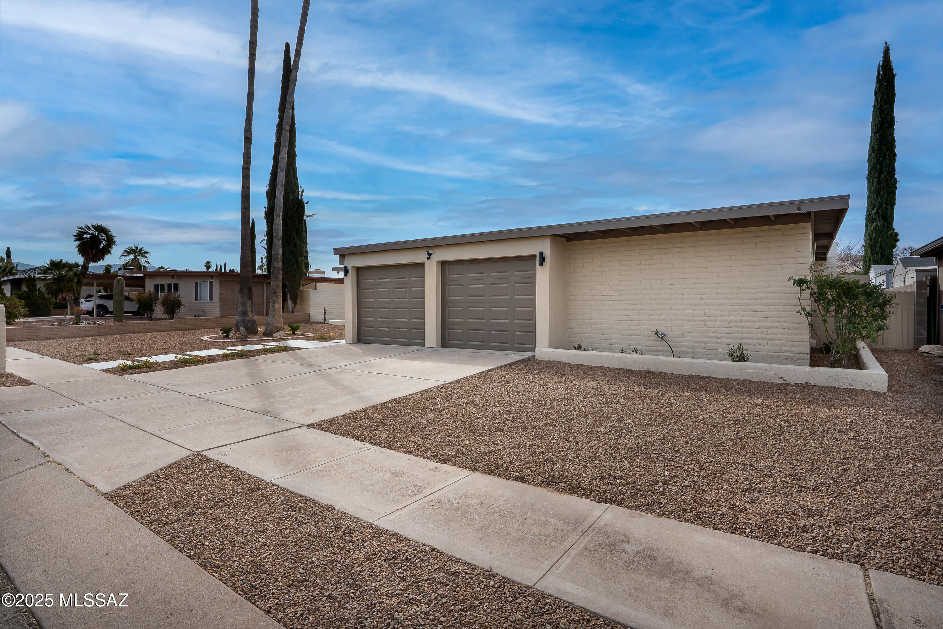 Verde Vista (101-122) - Residential
