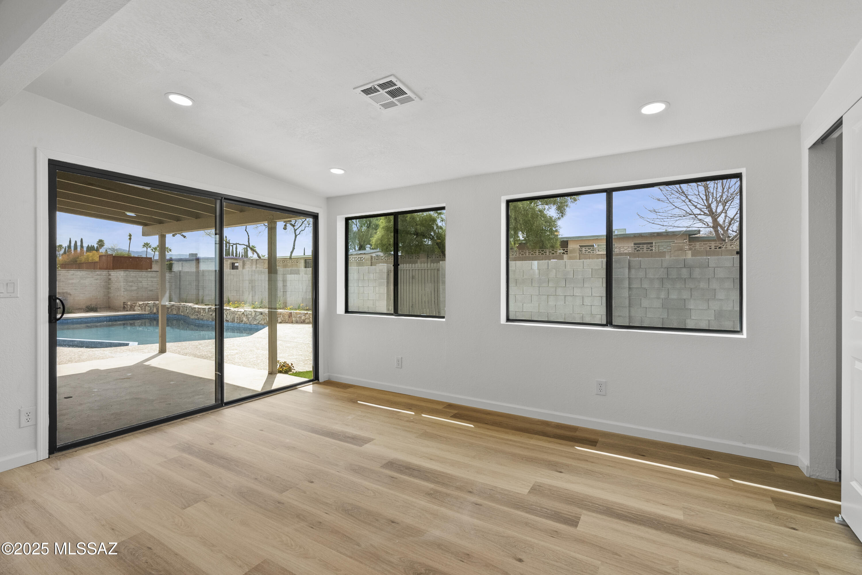Verde Vista (101-122) - Residential