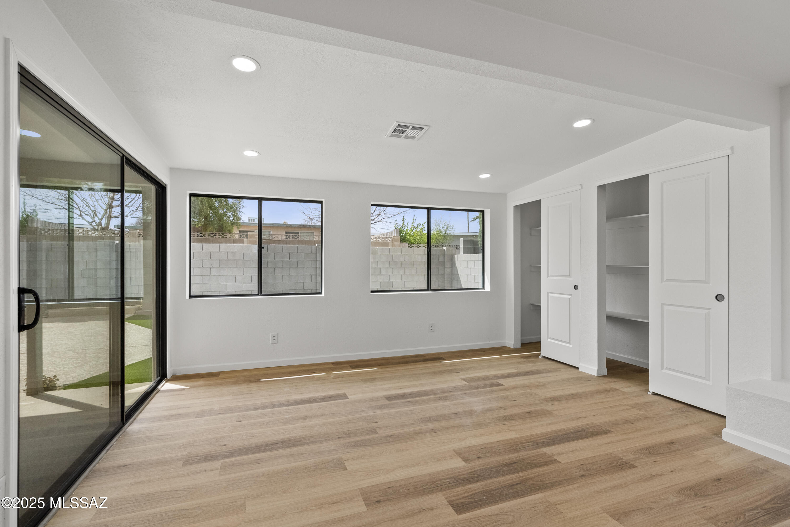 Verde Vista (101-122) - Residential