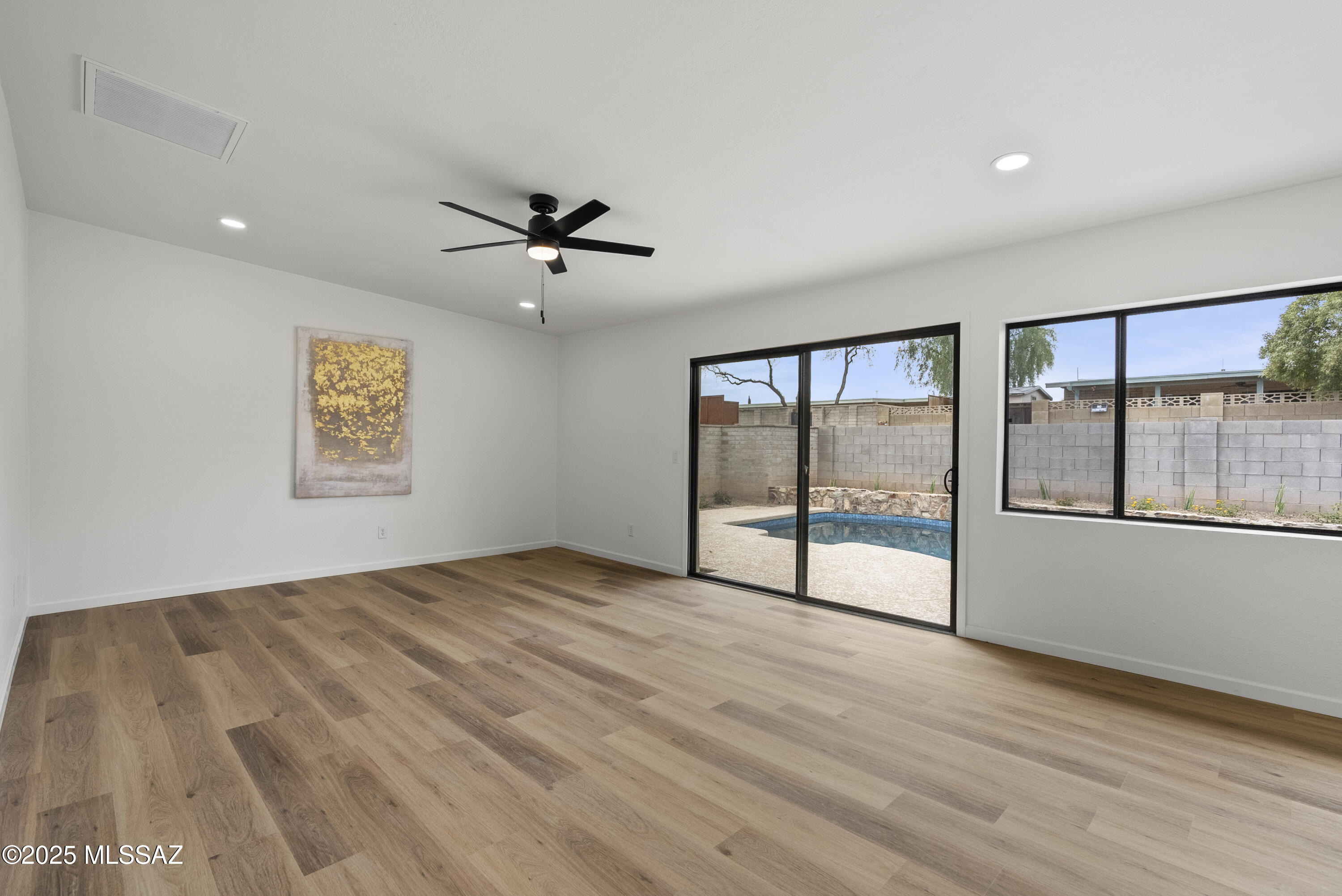 Verde Vista (101-122) - Residential