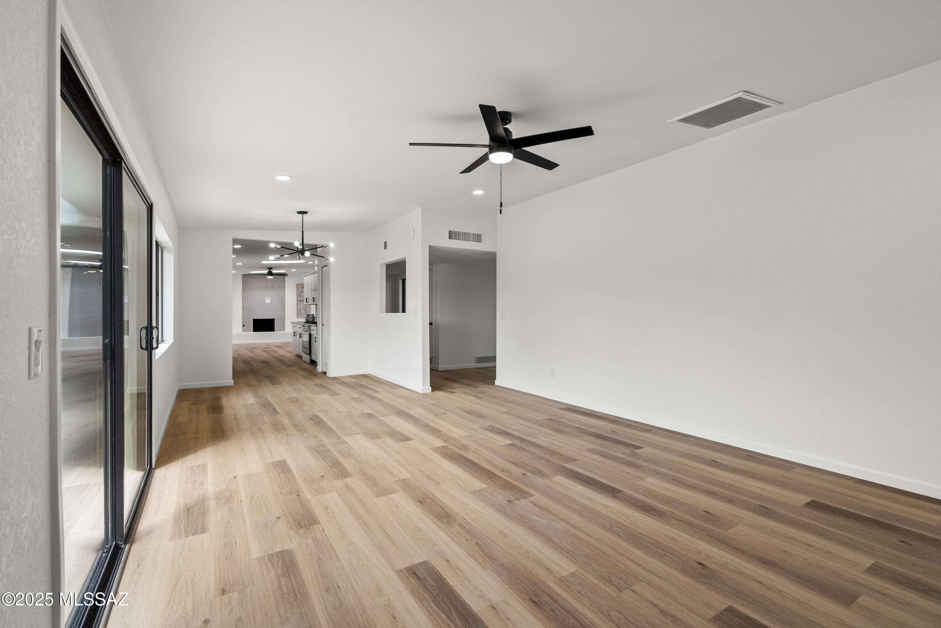 Verde Vista (101-122) - Residential