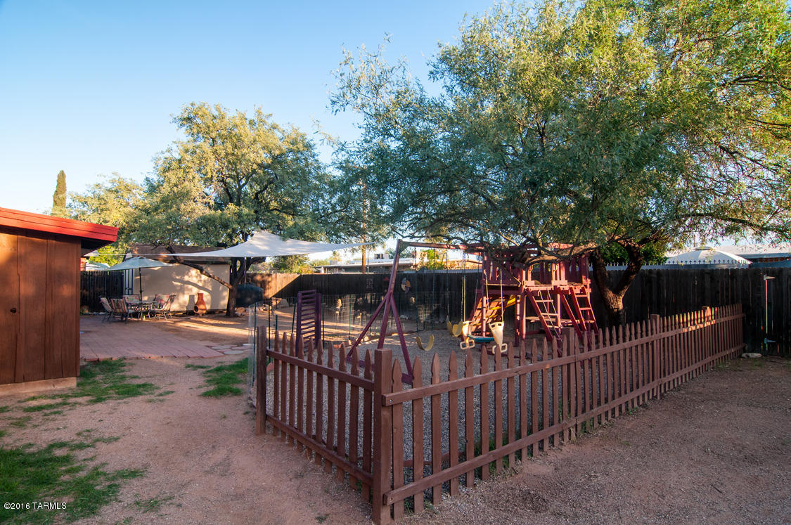 Adobe Manor - Residential