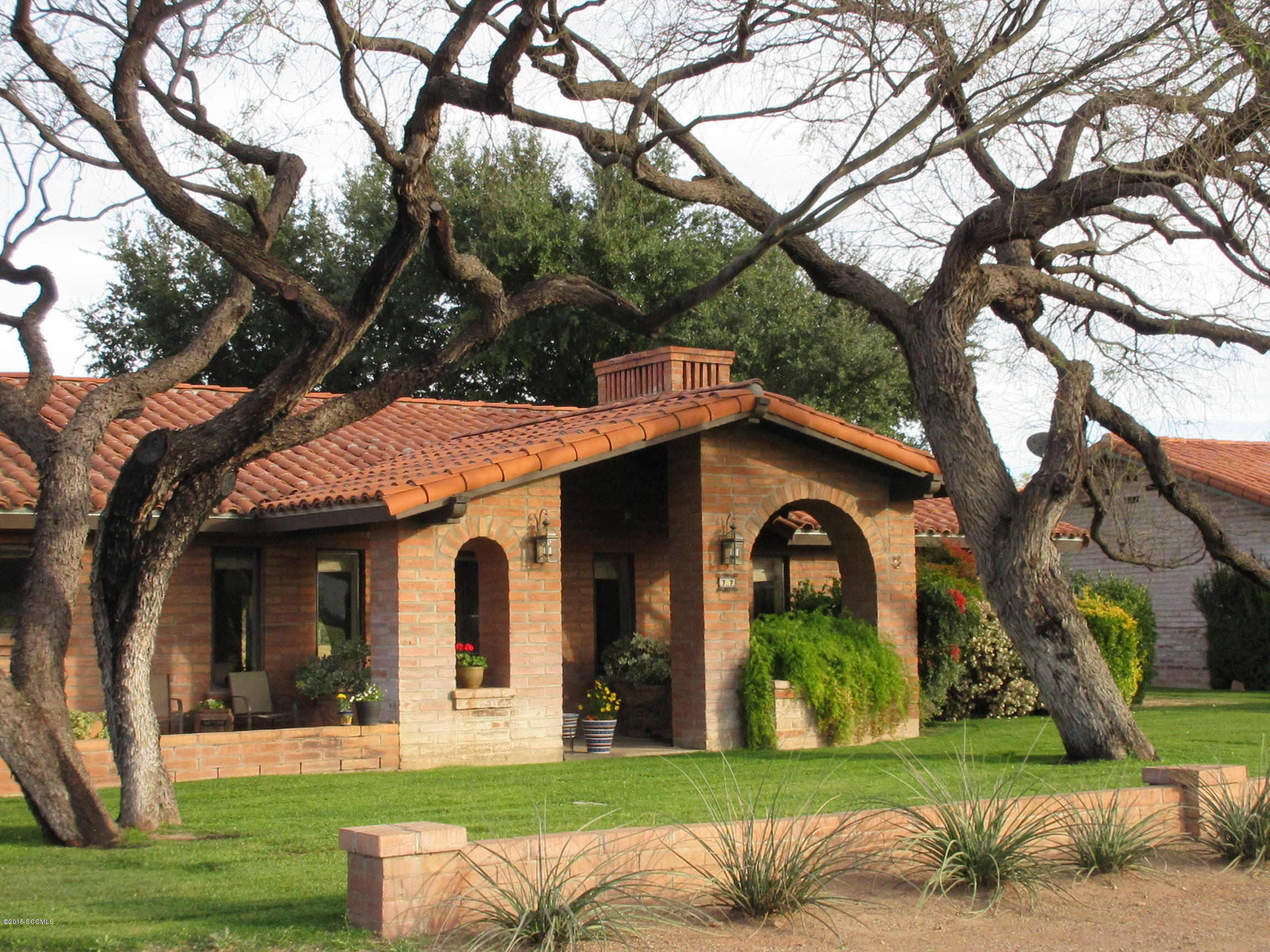 Classice Tubac style and charm with spectacular views of mountains over the golf course and river are your introduction to this 2 bedroom, 2 bathroom home. [] The hand carved entry door opens to a light and bright great room with fireplace and wet bar.[] Your full-time or part-time home in Tubac.