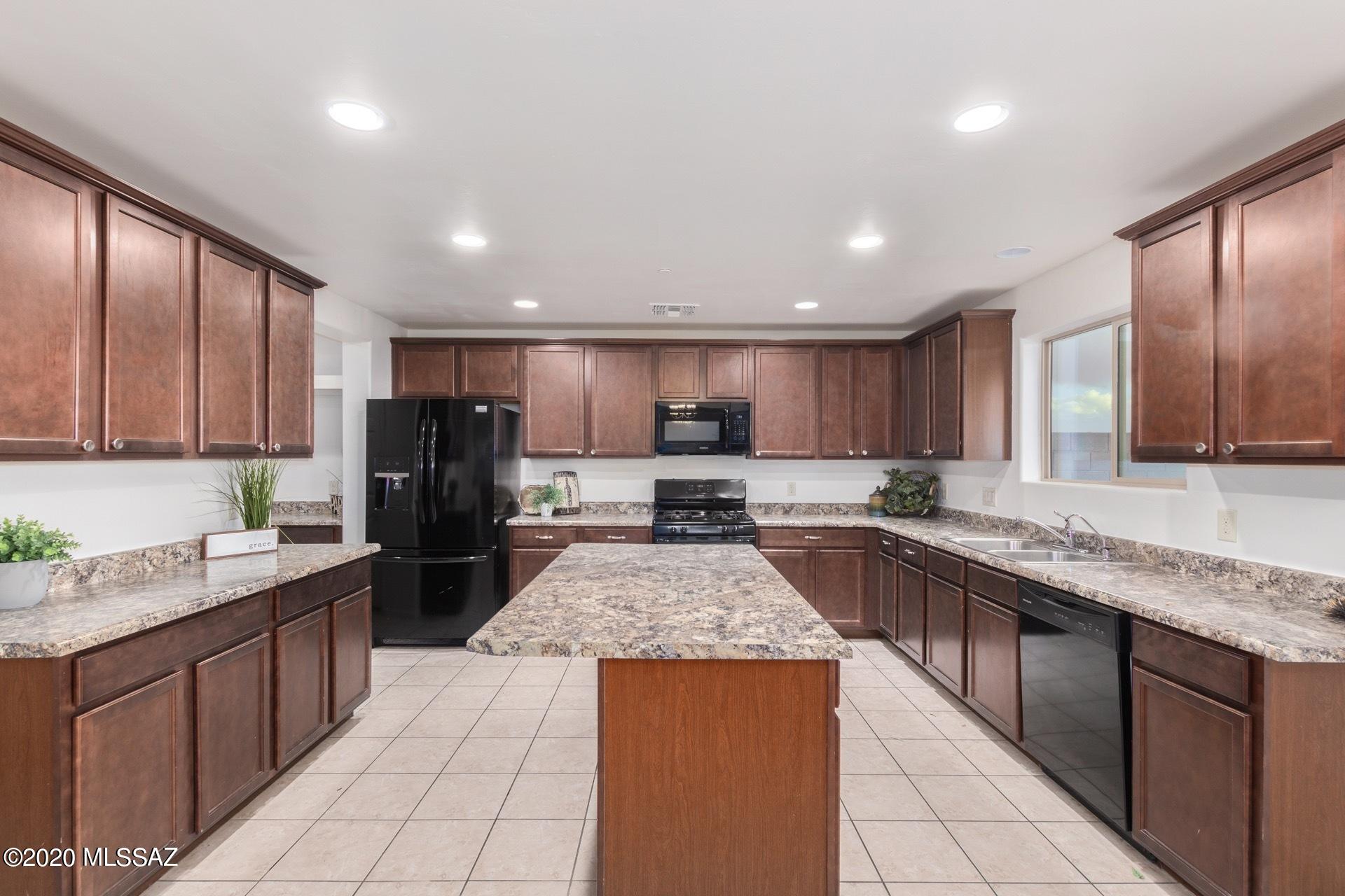 Vista Del Lago - Residential