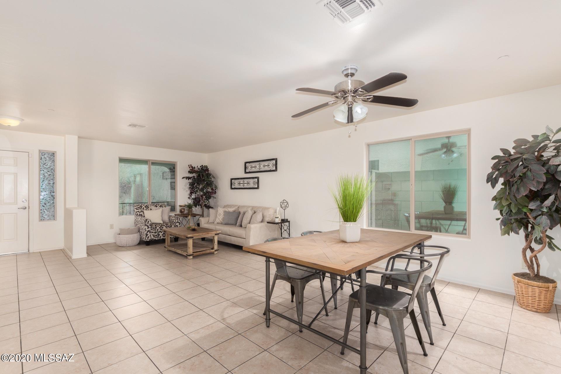 Vista Del Lago - Residential