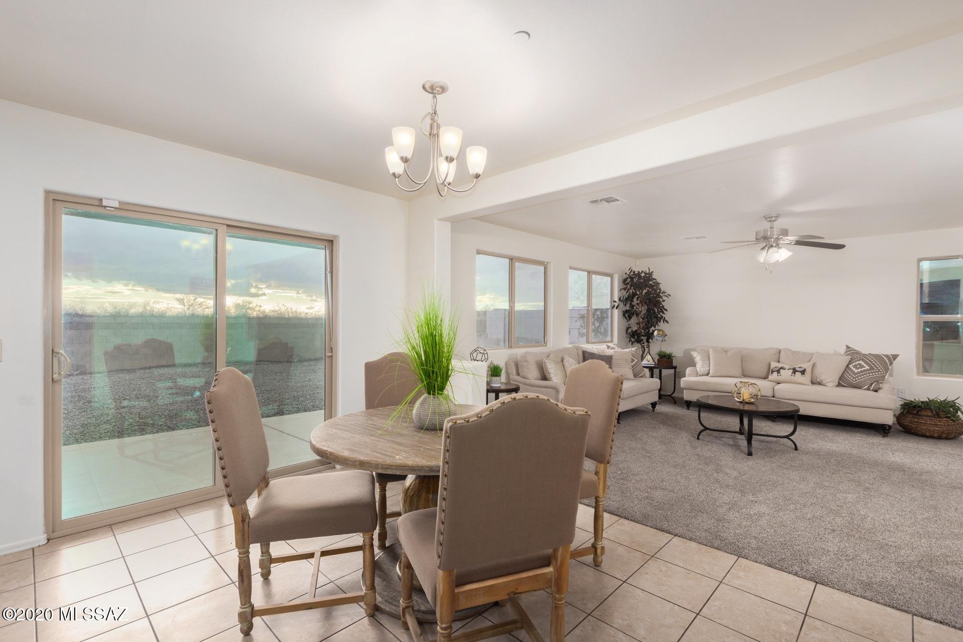 Vista Del Lago - Residential