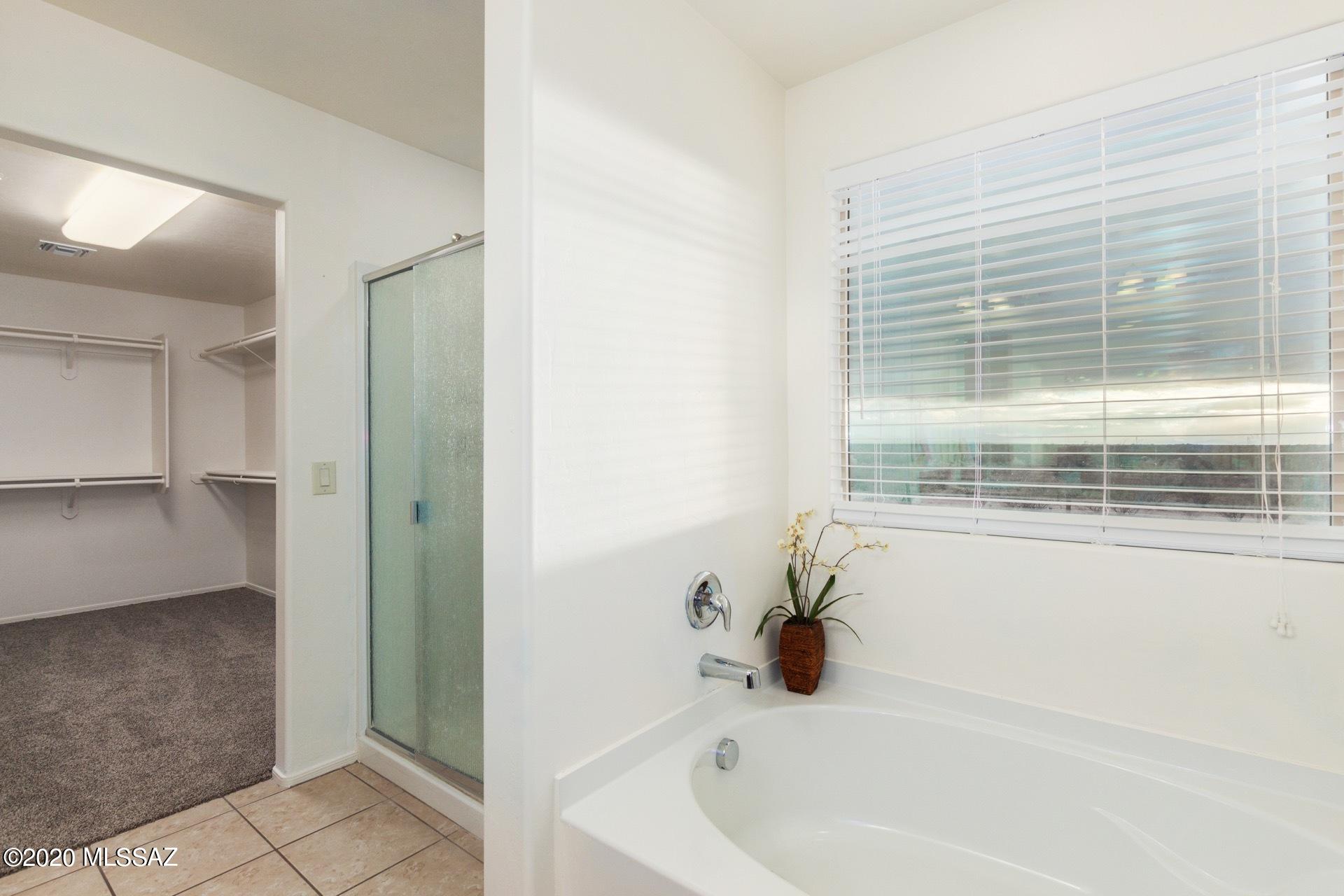 Vista Del Lago - Residential