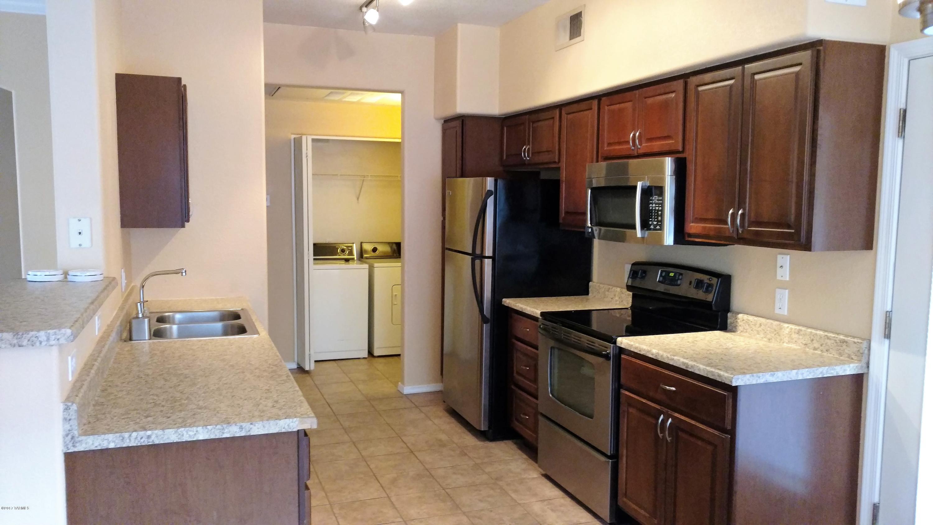 Pinnacle Canyon Condominium - Residential Lease