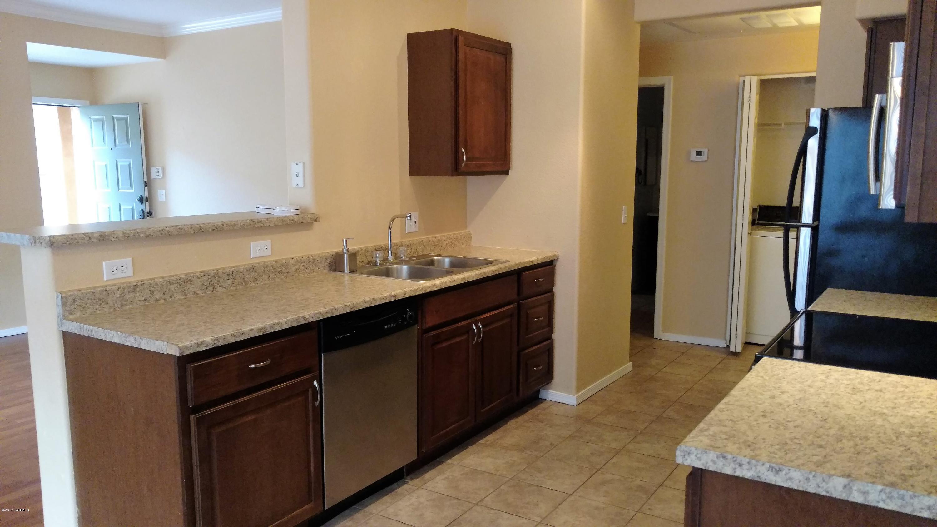 Pinnacle Canyon Condominium - Residential Lease
