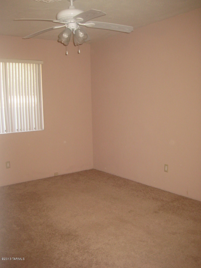 Limberlost Villas Townhouses (1-40) - Residential Lease